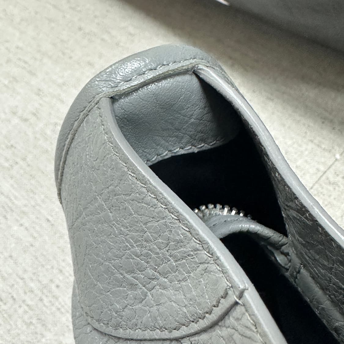 [S+급 정품]발렌시아가 클래식 시티백 505550 미디움 상품이미지6