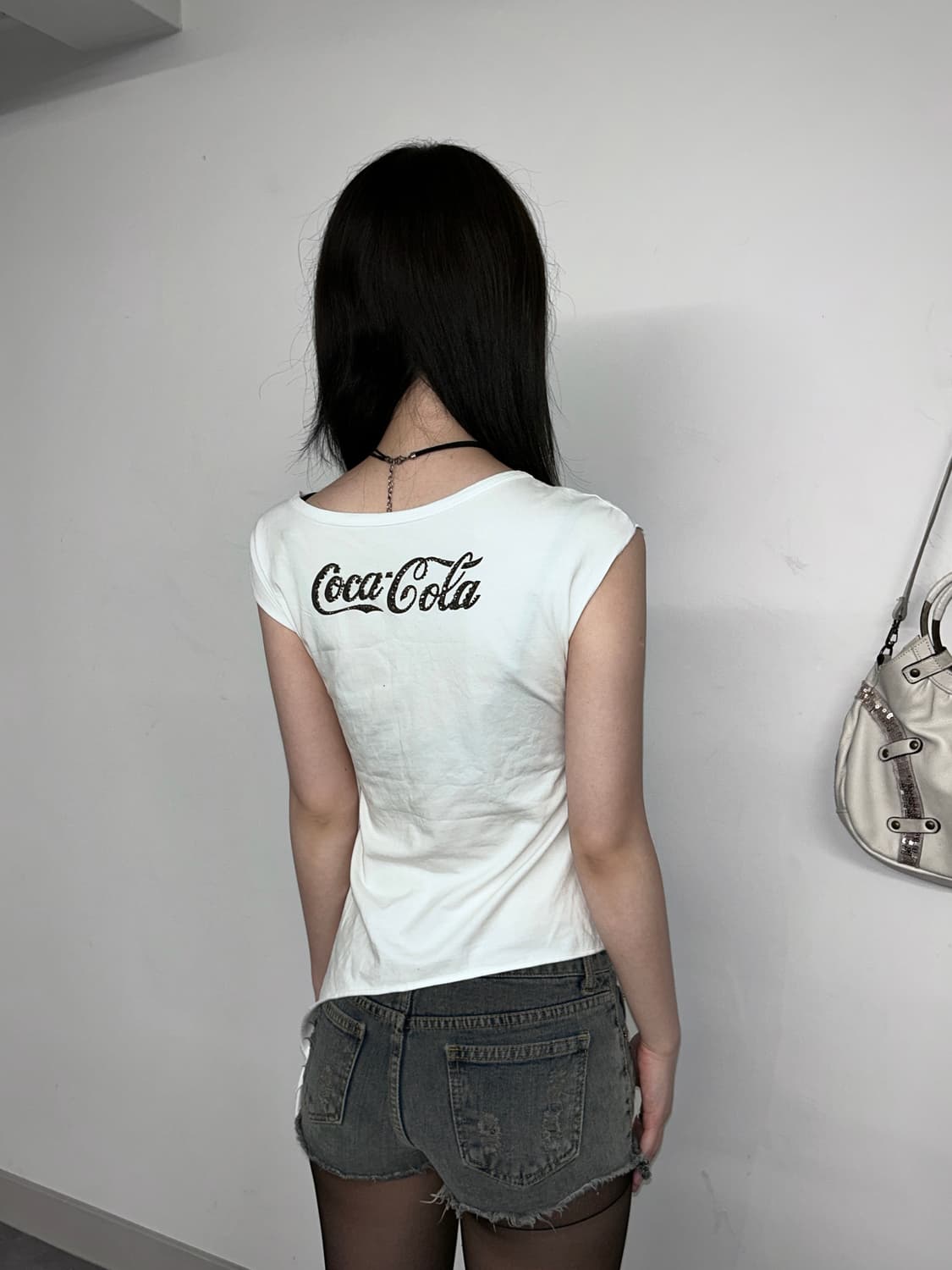 Coca Cola Asymmetric Graphic Top 상품이미지4