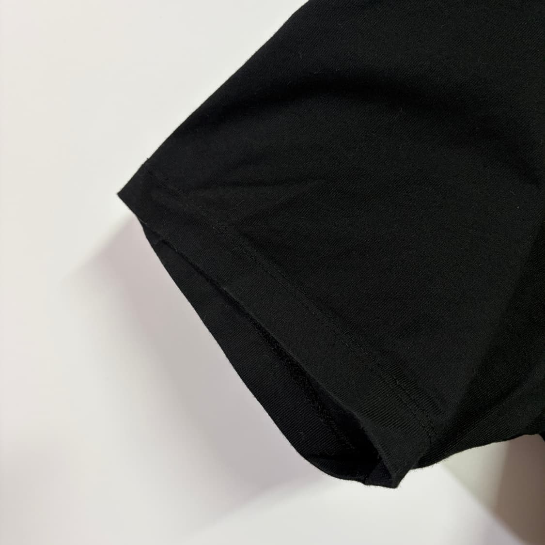 [L] CP컴퍼니 23ss 자수로고 반팔 티셔츠 상품이미지5
