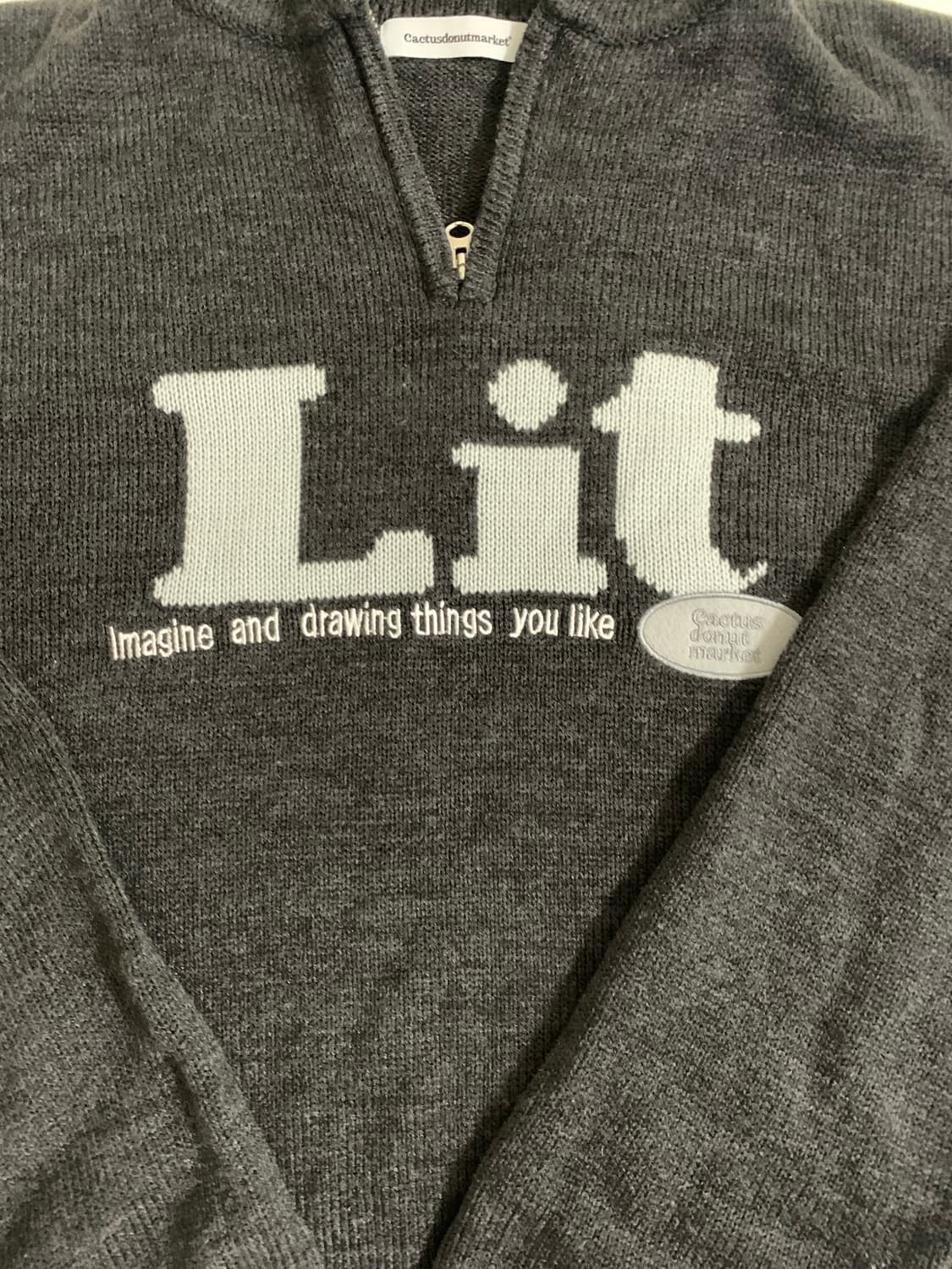 칵터스도넛마켓 반집업 니트 상품이미지2