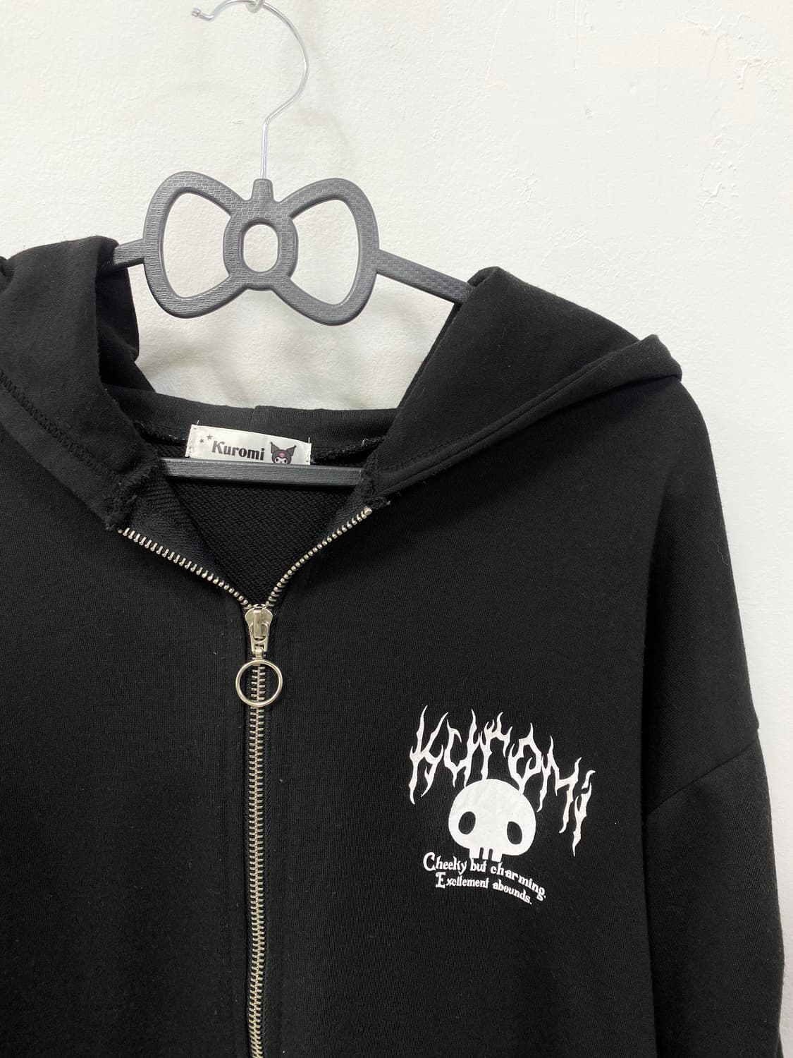 [SANRIO] 쿠로미 펑크 해골 후드집업 상품이미지6