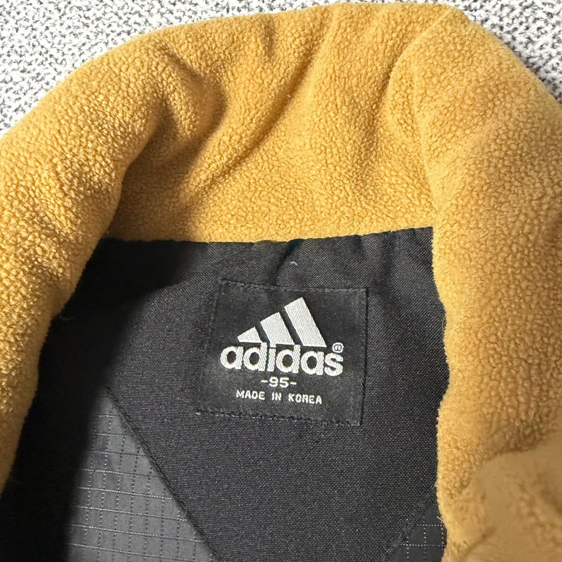 아디다스 올드스쿨 패딩 조끼 상품이미지3