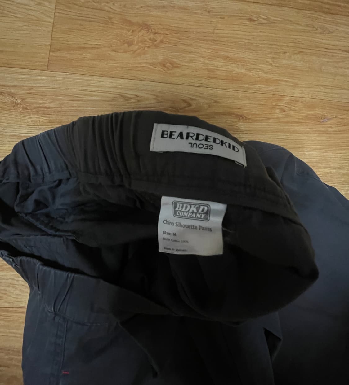 비얼디드키드 투턱 치노 실루엣 팬츠 브라운 상품이미지2