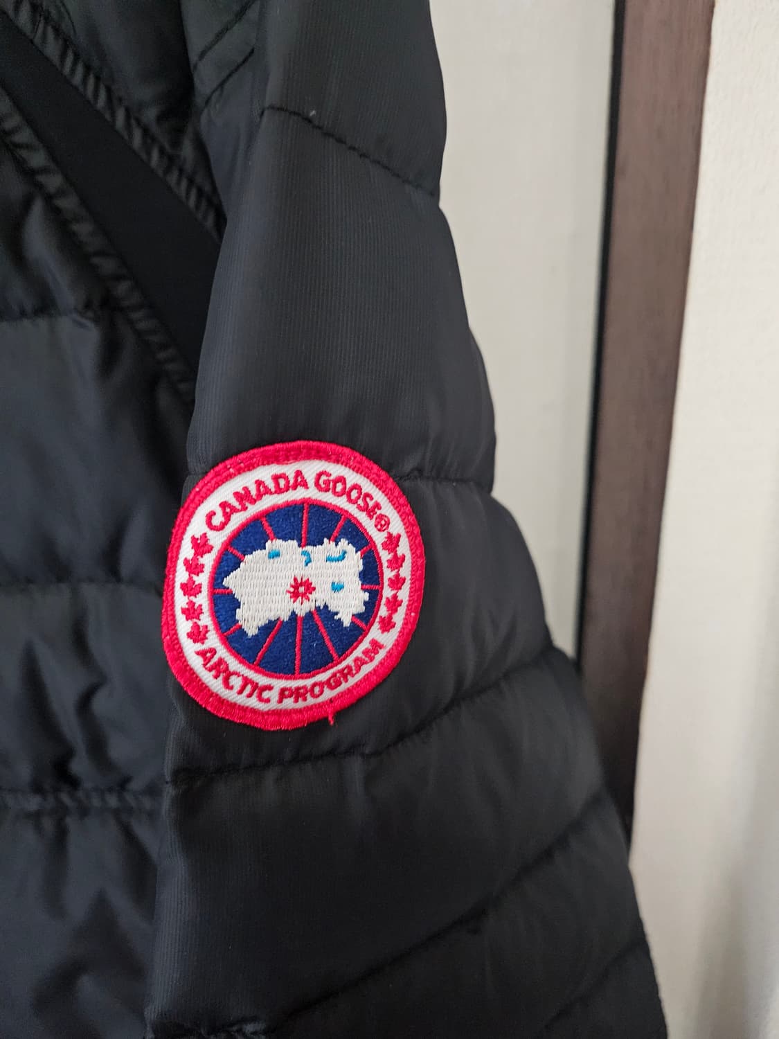 캐나다구스 hybridge percent 패딩 블랙 L 상품이미지5