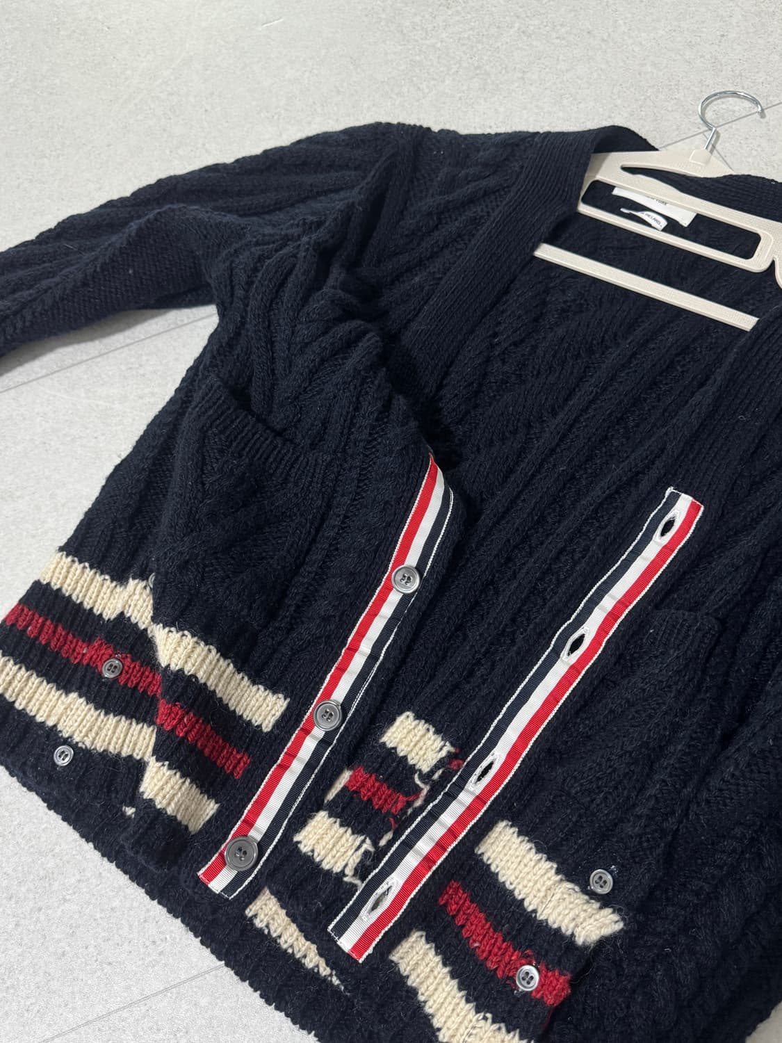 톰브라운 가디건 모헤어 네이비 상품이미지3