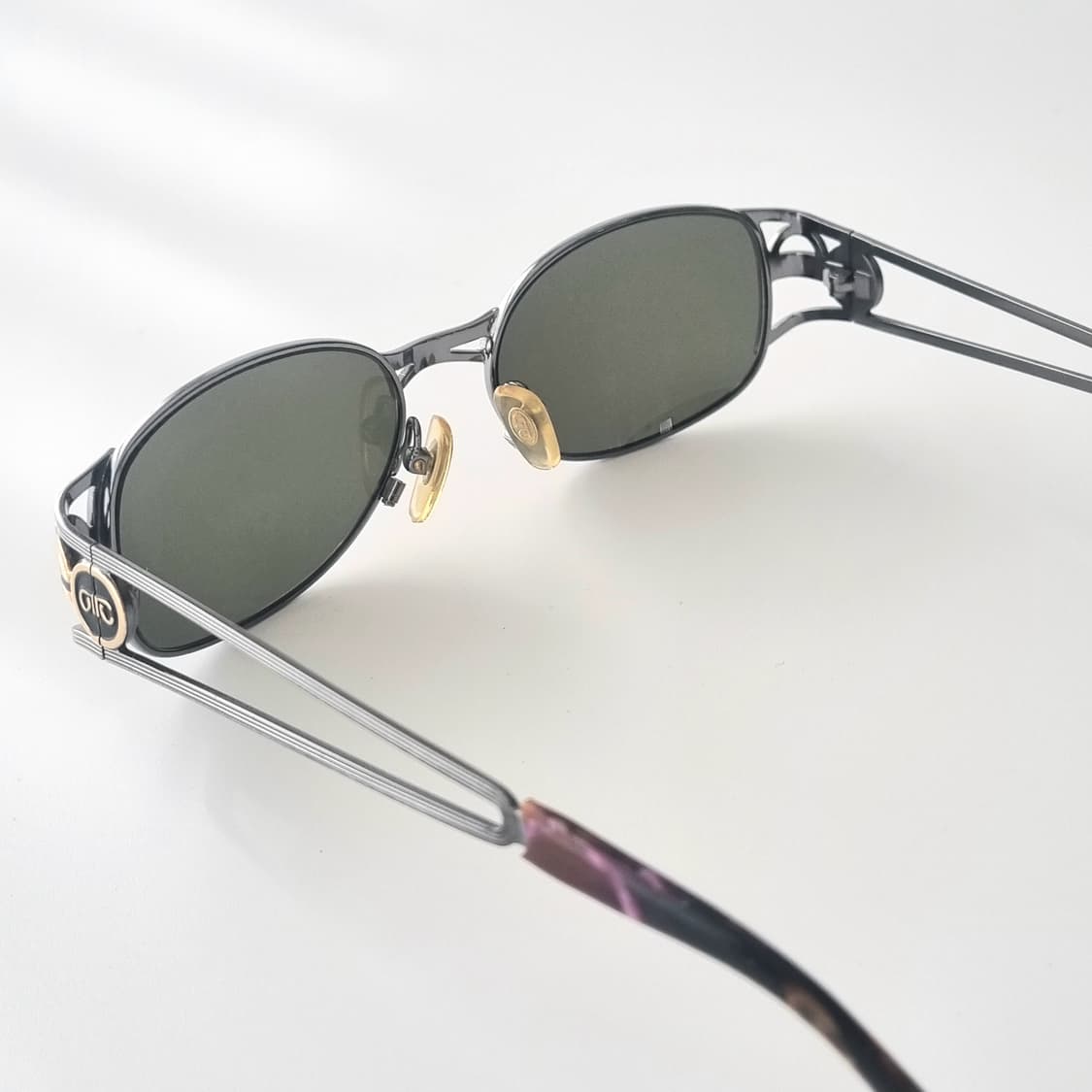 데드스탁 투톤 메탈 오발 선글라스 상품이미지4