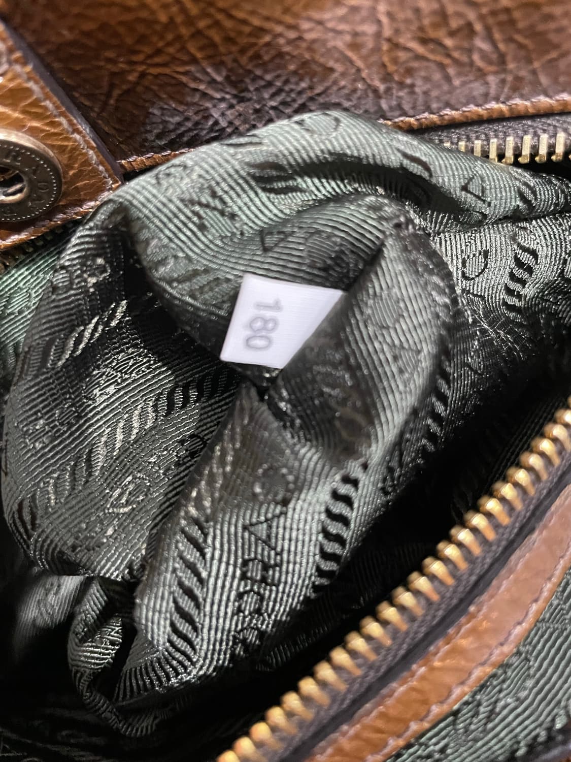 프라다 비텔로 샤인 토트백 브라운 정품 상품이미지7