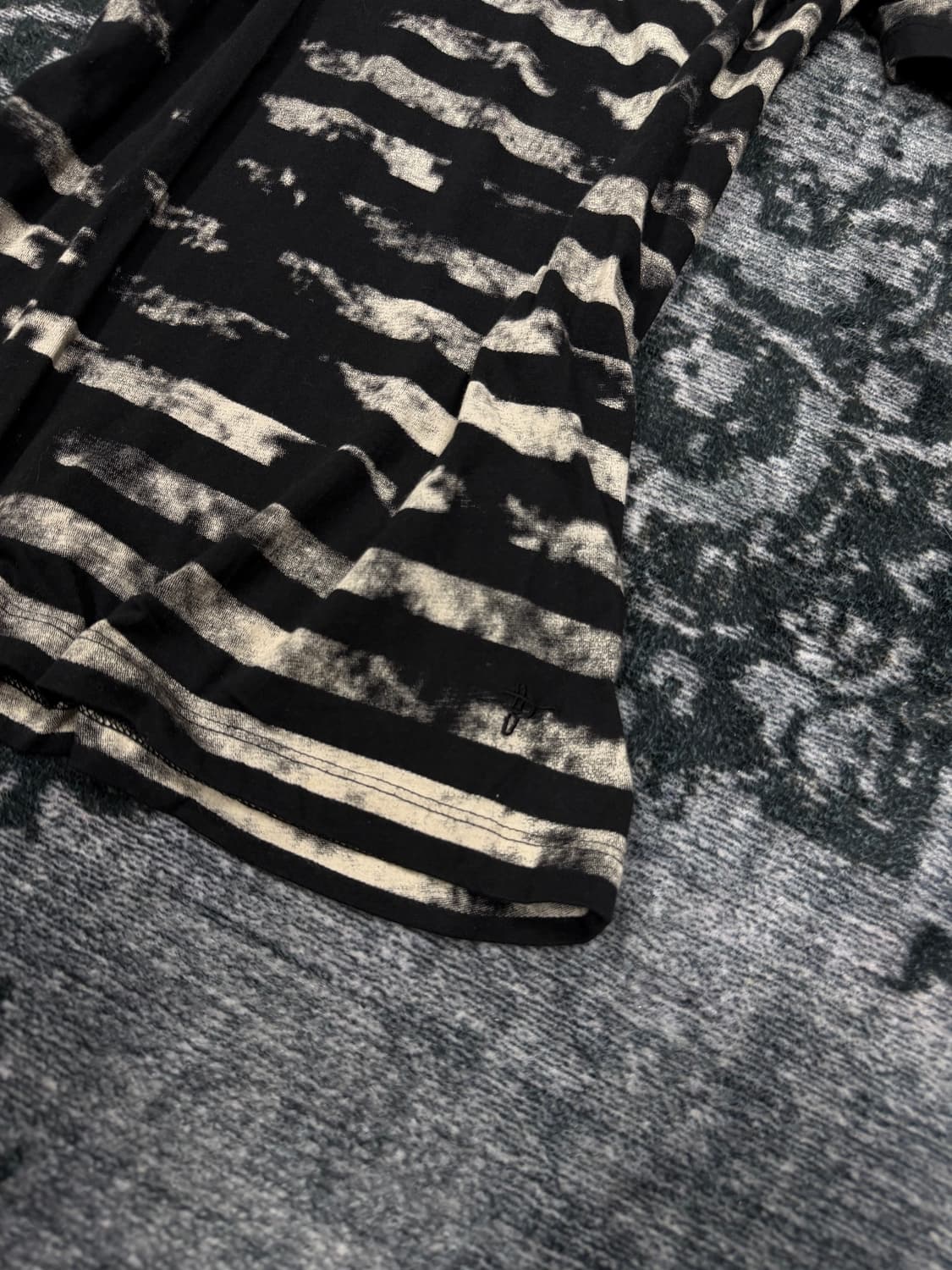 No id 00s bleached stripe t shirts 상품이미지5