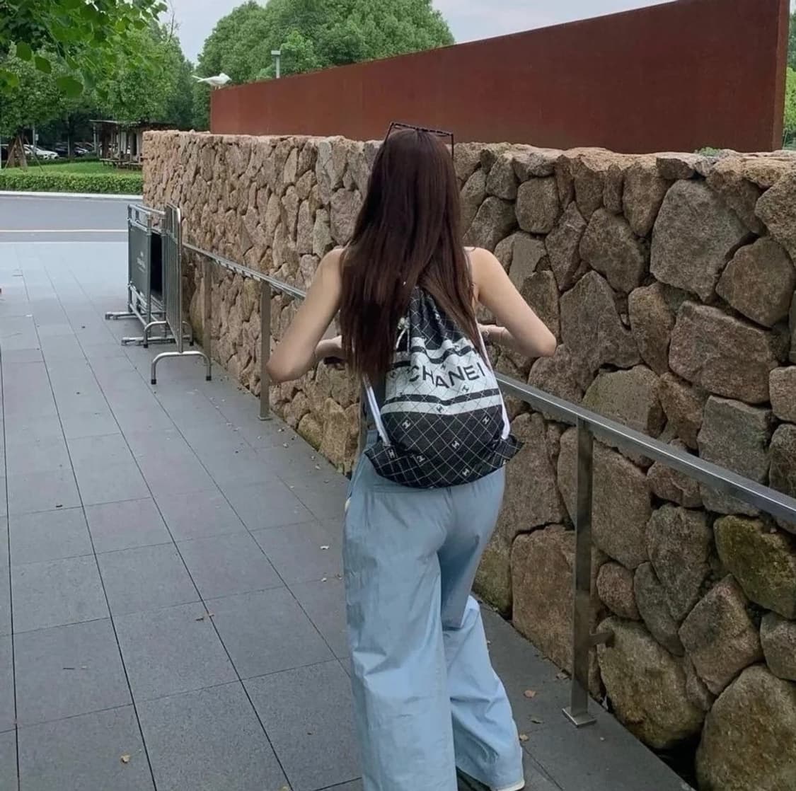 샤넬 뷰티 노벨티 스트링 백팩 캔버스 블루그레이 상품이미지4
