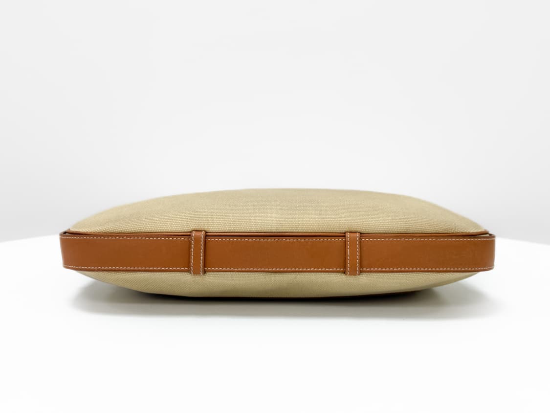 페라가모 간치니 캔버스 레더 호보백 상품이미지5