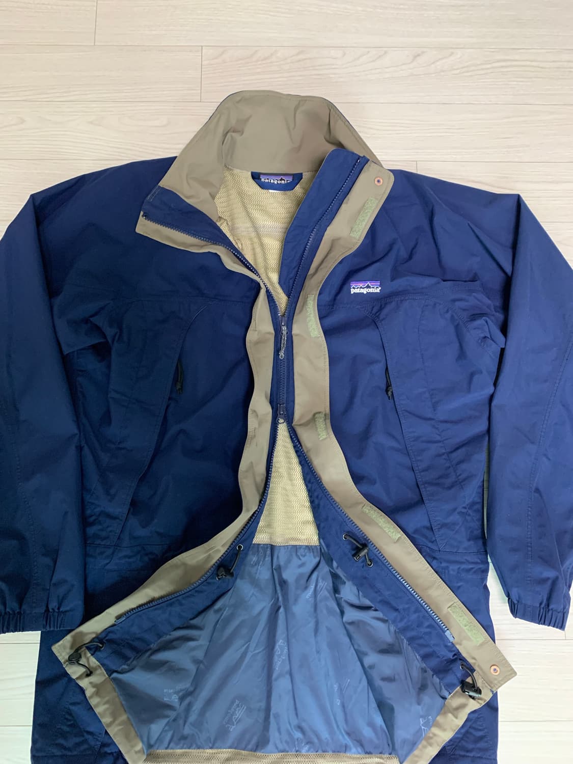 파타고니아 고어텍스 자켓  상품이미지2