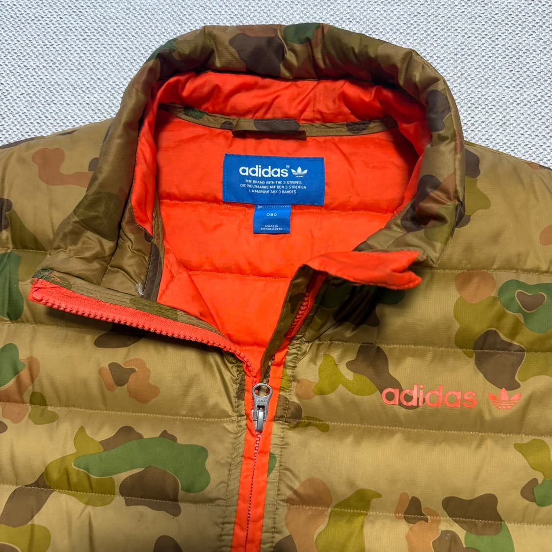 아디다스 카모 경량패딩 자켓 상품이미지3