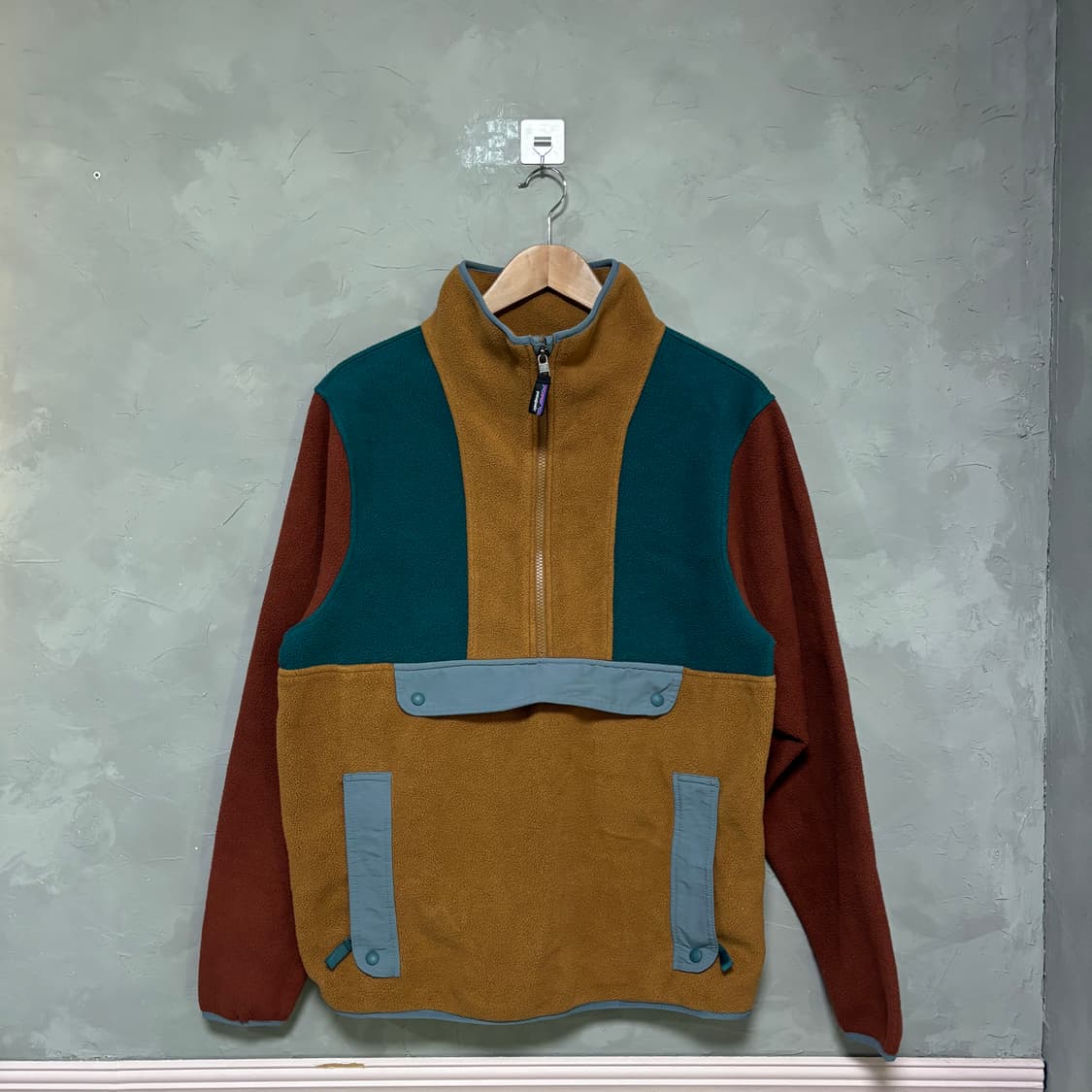 파타고니아 신칠라 플리스 아노락 베어 브라운 상품이미지1