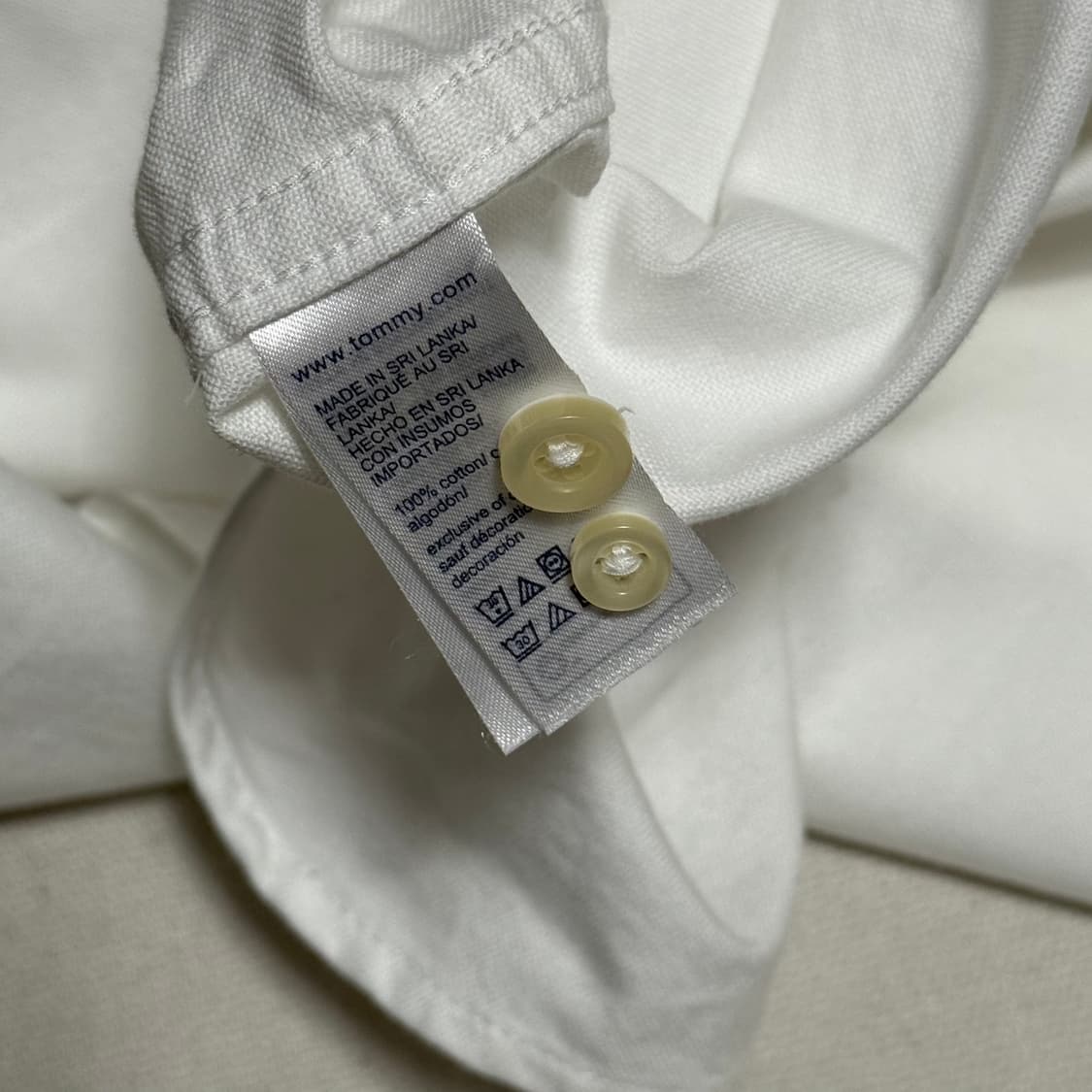 L 타미힐피거 래귤러핏 스몰로고 화이트 셔츠 상품이미지5