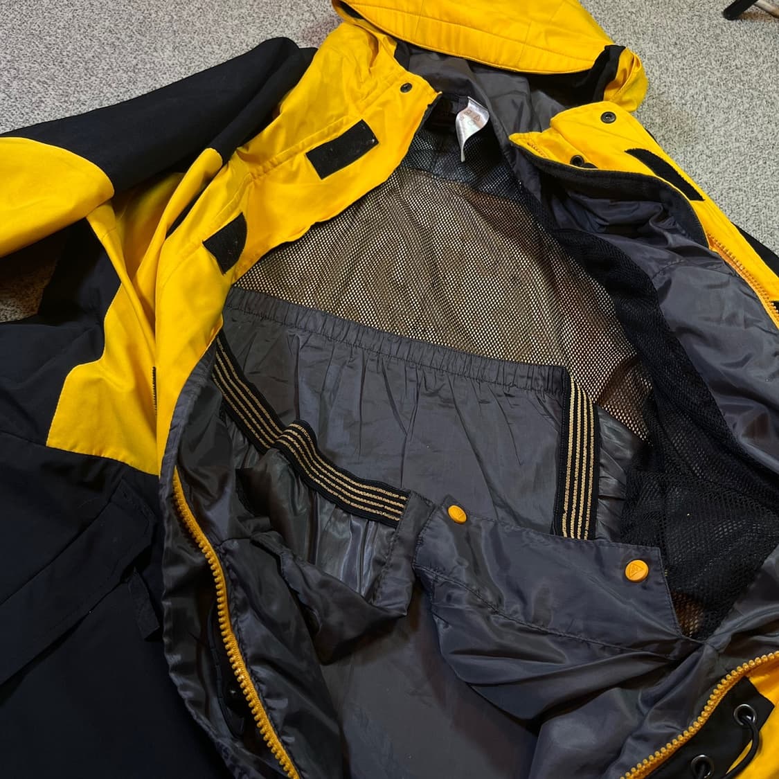 나이키 ACG 스톰핏 고어텍스 자켓 상품이미지4