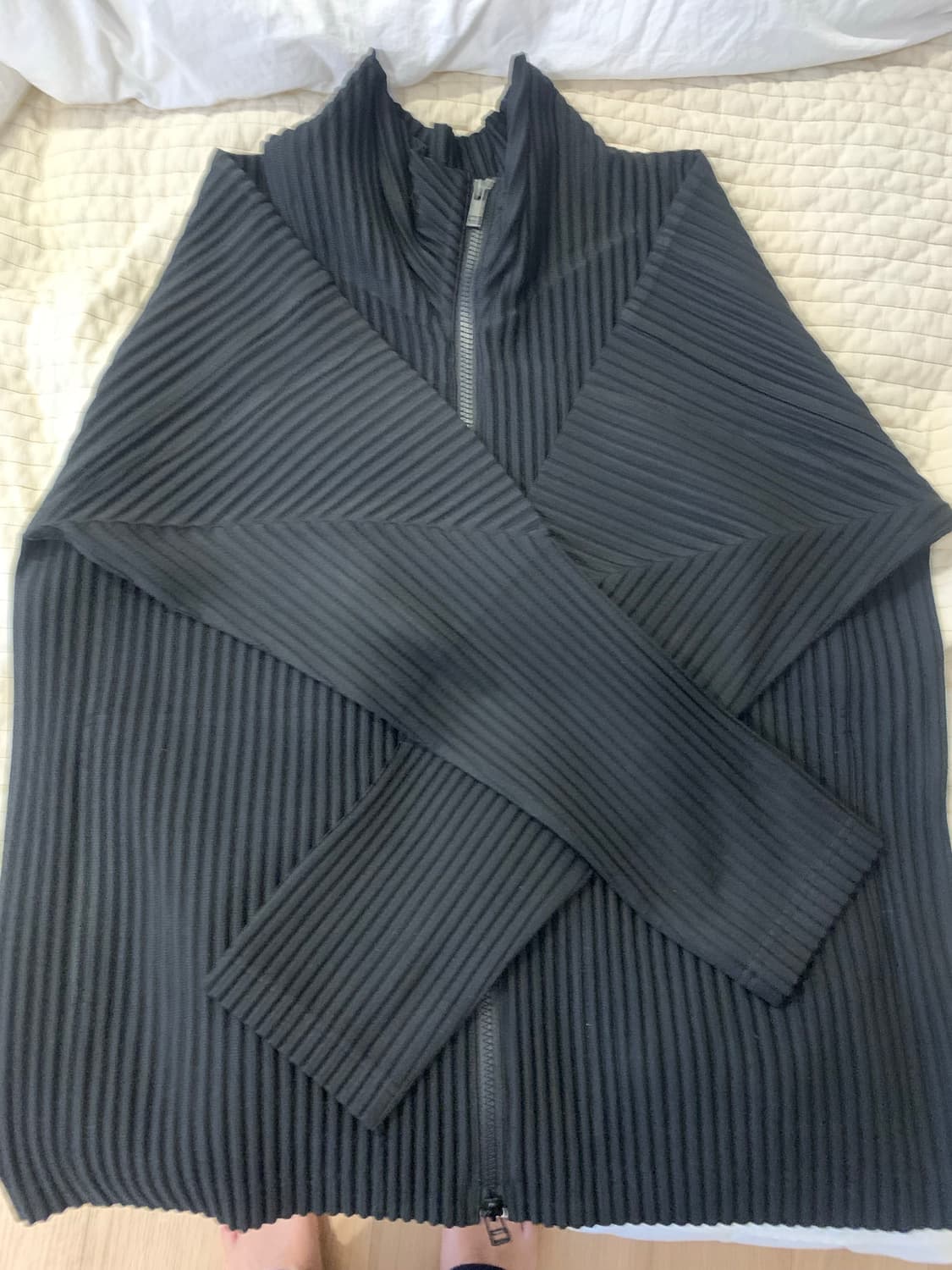 옴므플리세 베이직 집업 블랙 2 상품이미지1