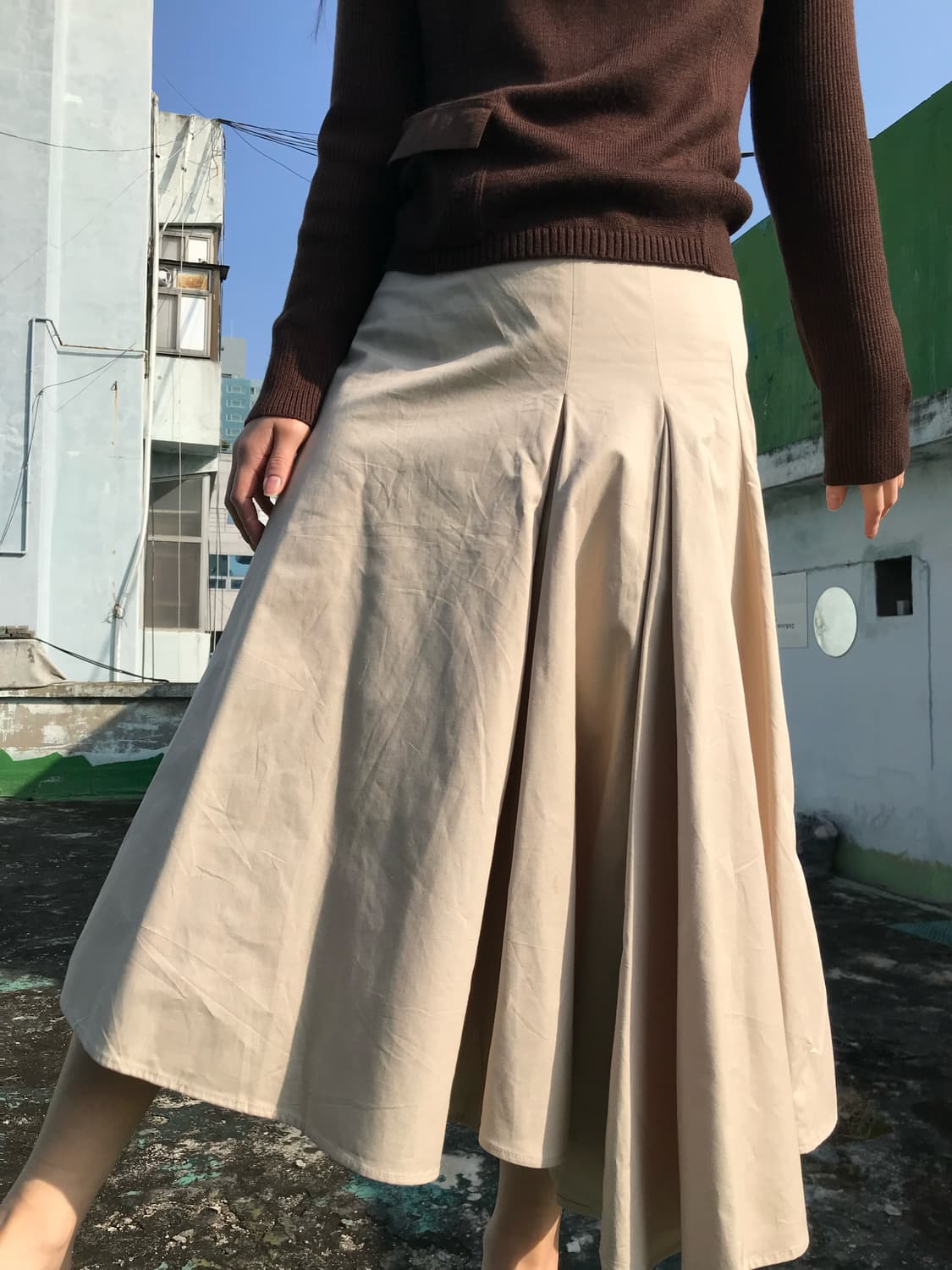 반틈 아이보리 스커트  상품이미지1