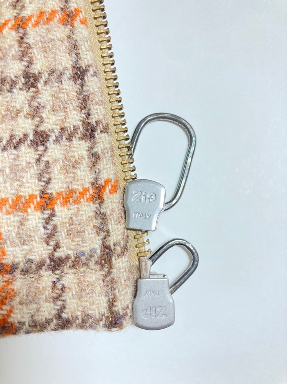 골든구스 GOLDEN GOOSE 이태리 해리스트위드 패딩 자켓
 상품이미지4