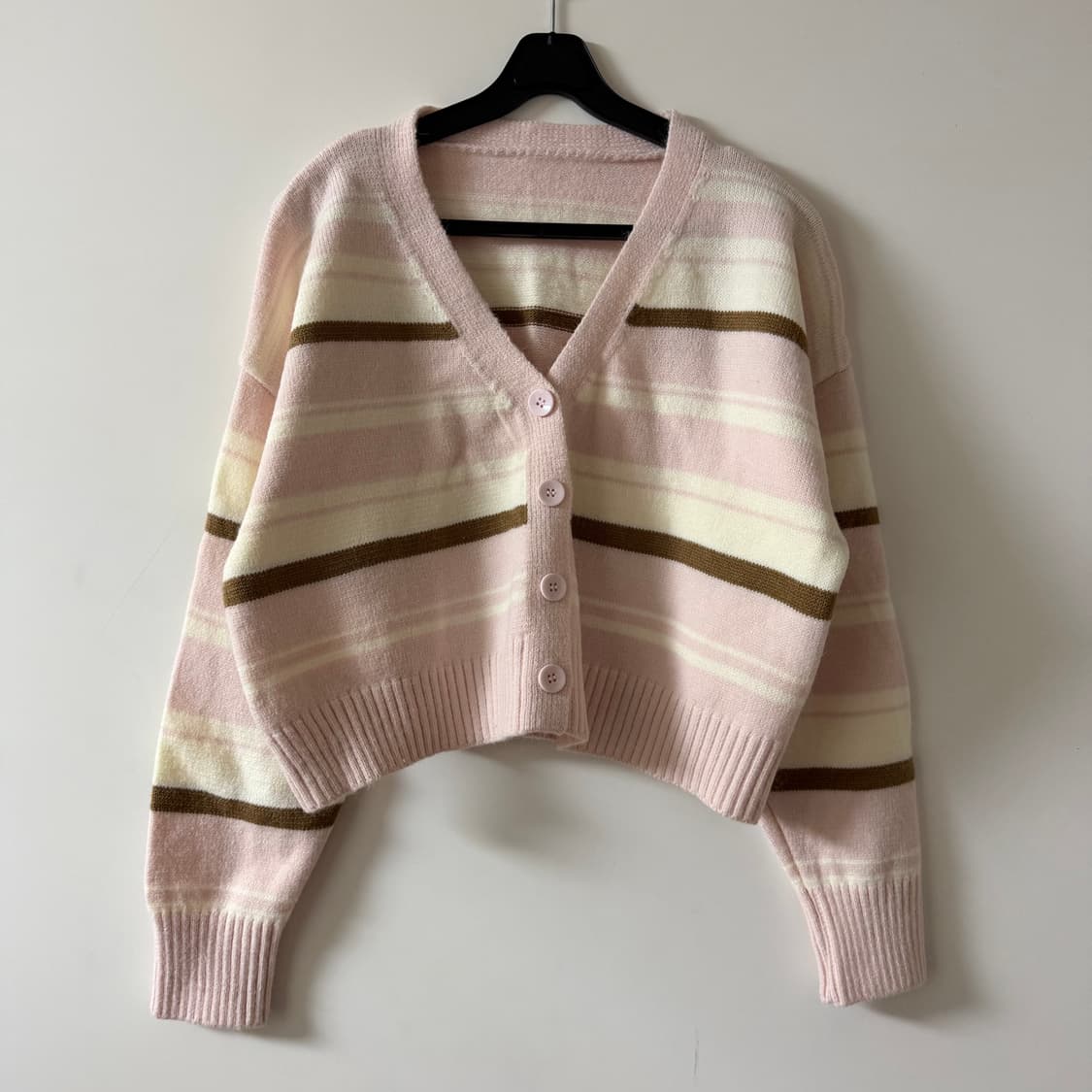 새상품 여자 브이넥 크롭 가디건 상품이미지1