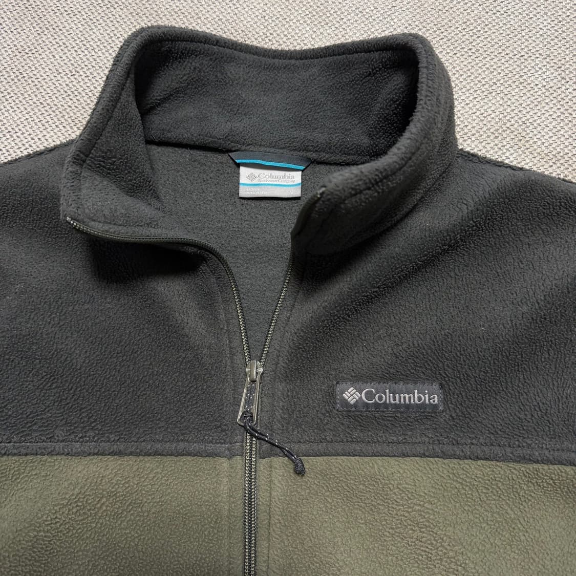 컬럼비아 카키 플리스 자켓 상품이미지2