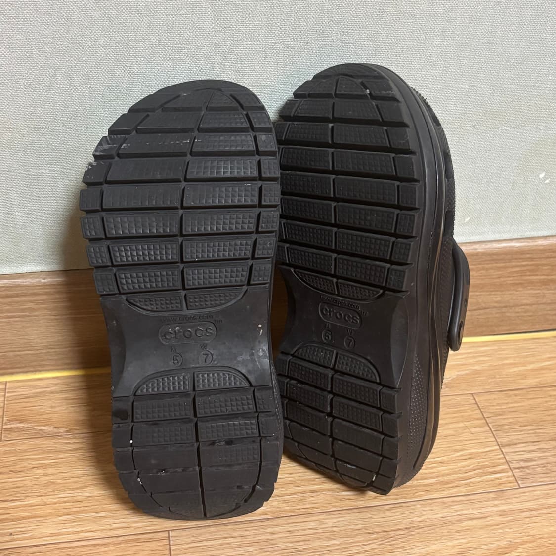 크록스 메가 크러쉬 클로그 240 사이즈 상품이미지3