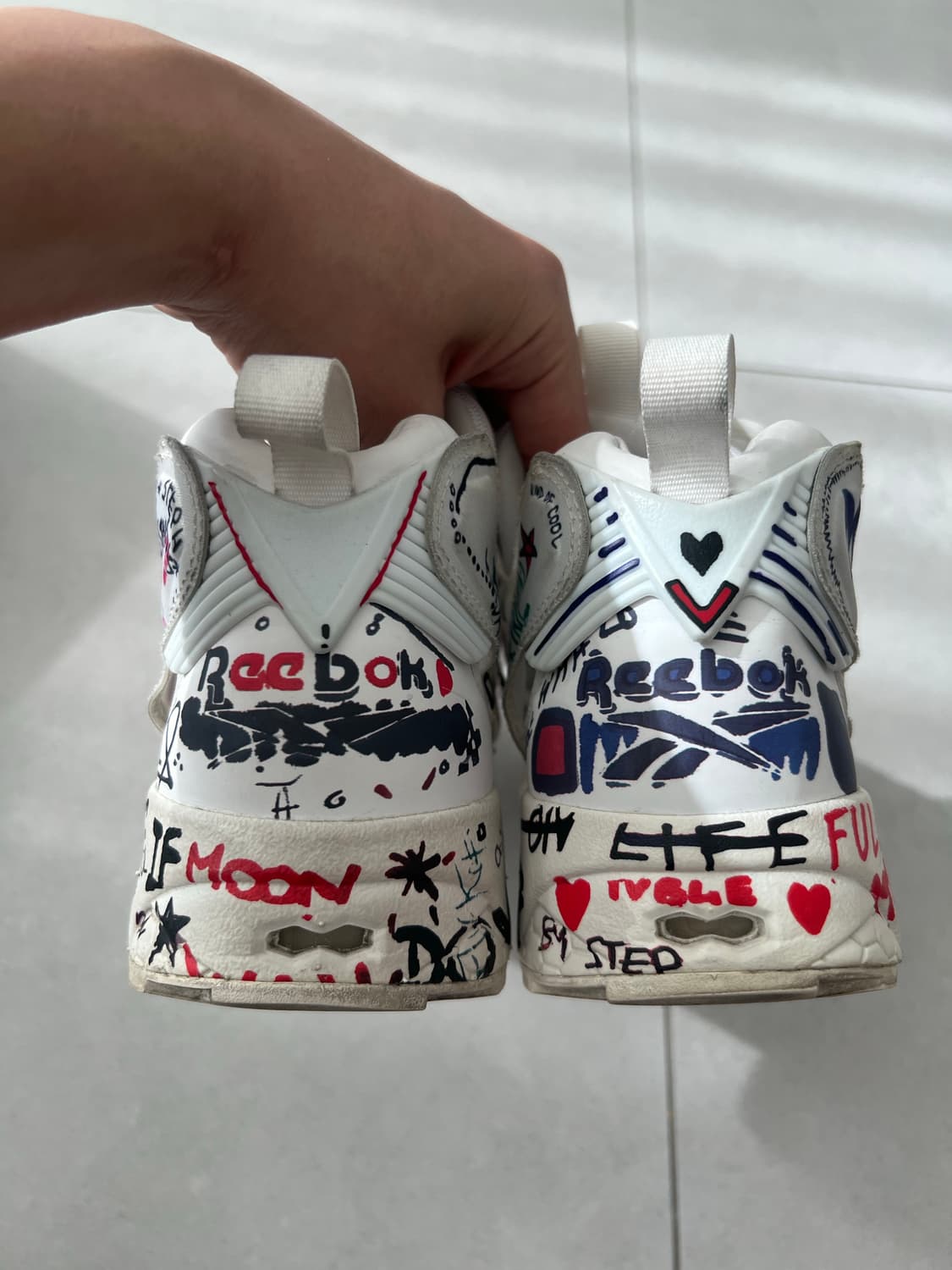 리복 x 베트멍 낙서 퓨리 270 상품이미지7