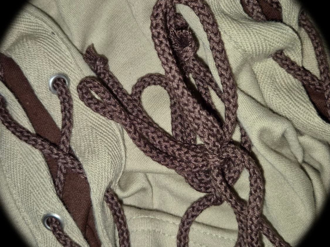 Vintage 04 eyelet V-neck off top 상품이미지2