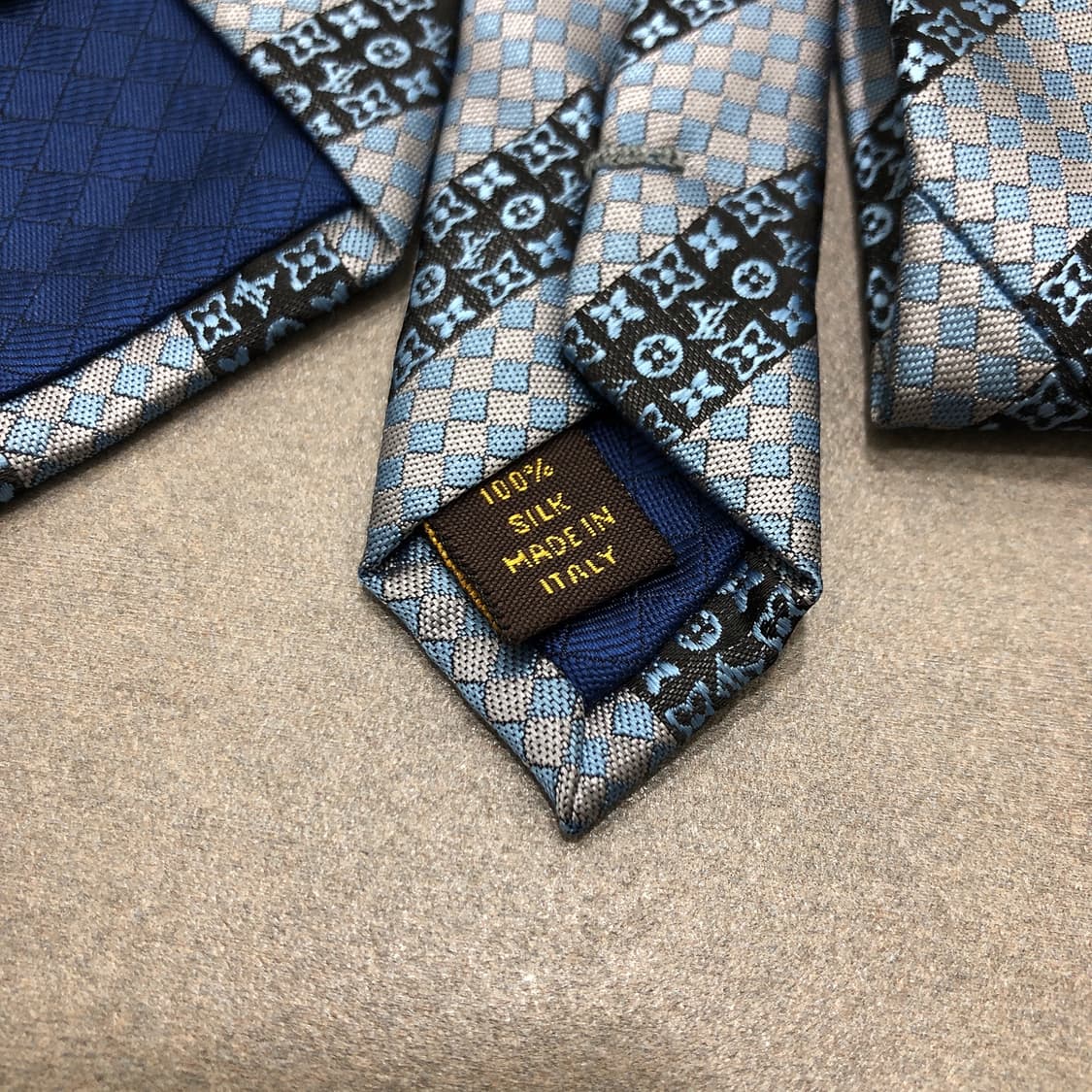 루이비통 이태리 넥타이 상품이미지3