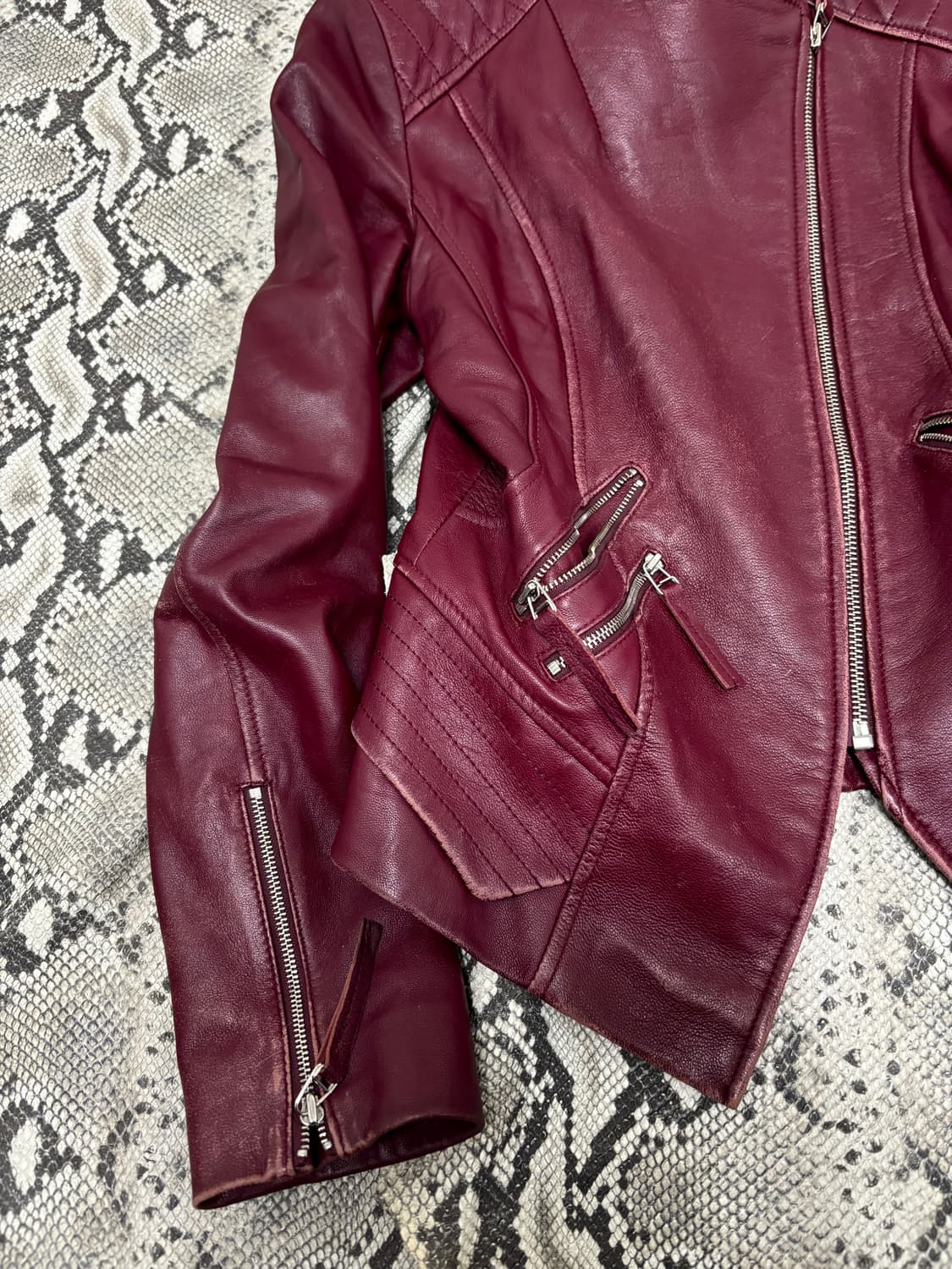 Burgundy Draped SheepSkin Jacket 상품이미지3