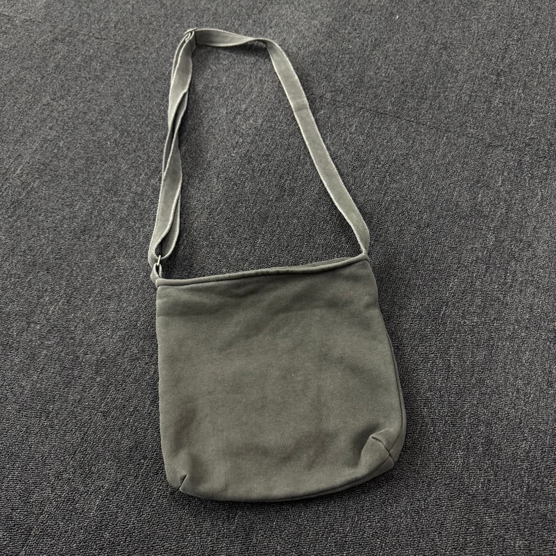 아이앱스튜디오 피그먼트 미니백 상품이미지3