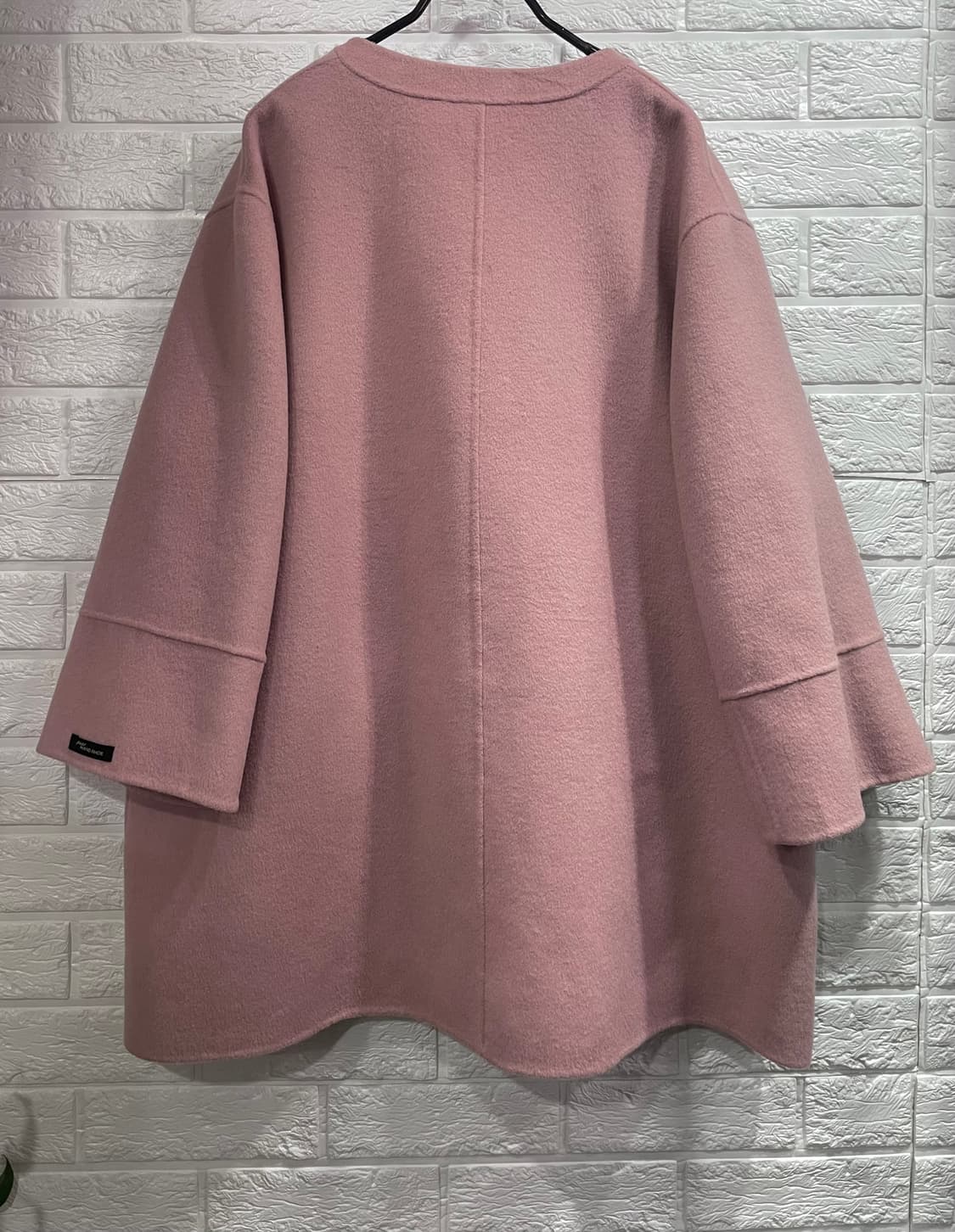 새상품)핸드메이드 핑크 여성울숏코트100 모직하프반코트 77.88 하객룩 상품이미지6