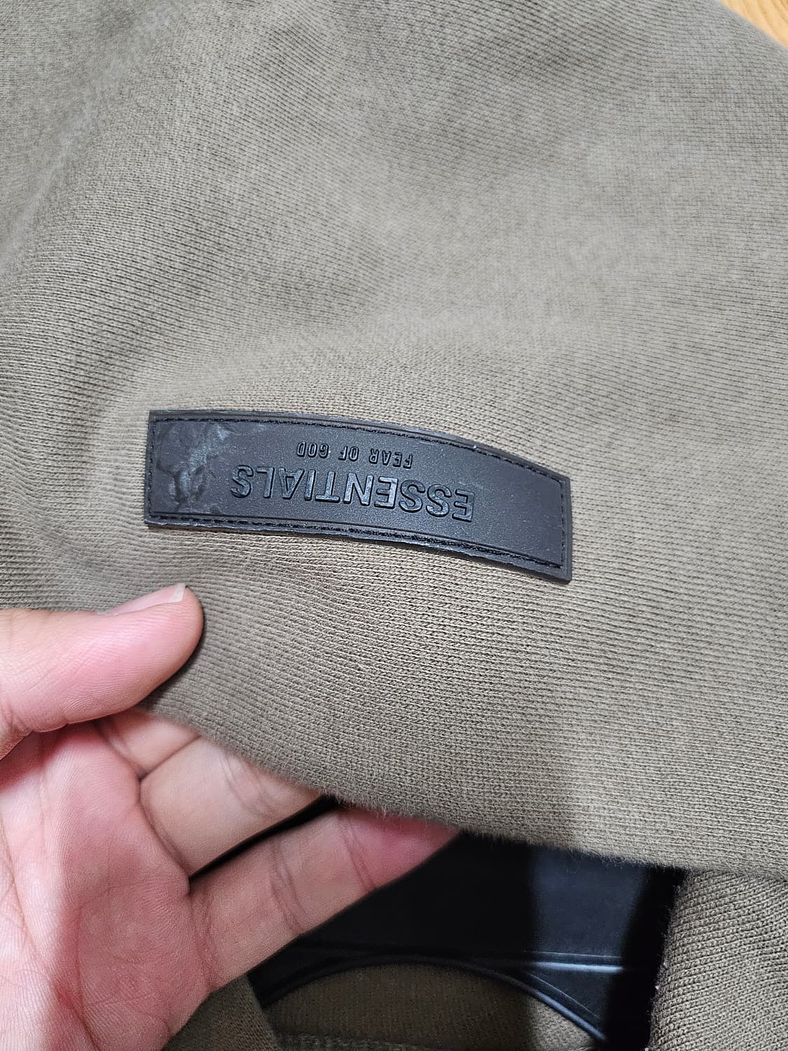 피어오브갓 에센셜 로고 후드티 상품이미지2