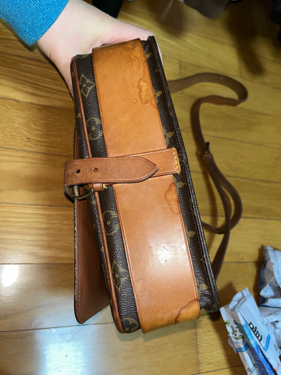 루이비통 카투시에르 크로스백 상품이미지4