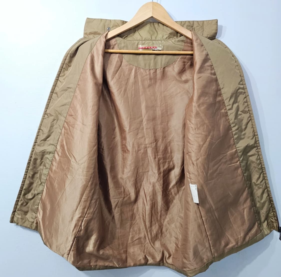 Prada 프라다 나일론 자켓 베이지색 ~66 상품이미지8