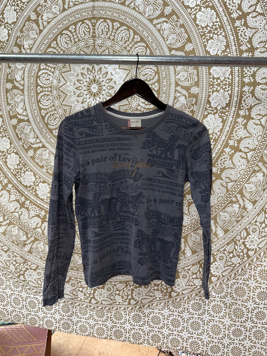 리바이스 프린팅 롱슬리브   상품이미지3