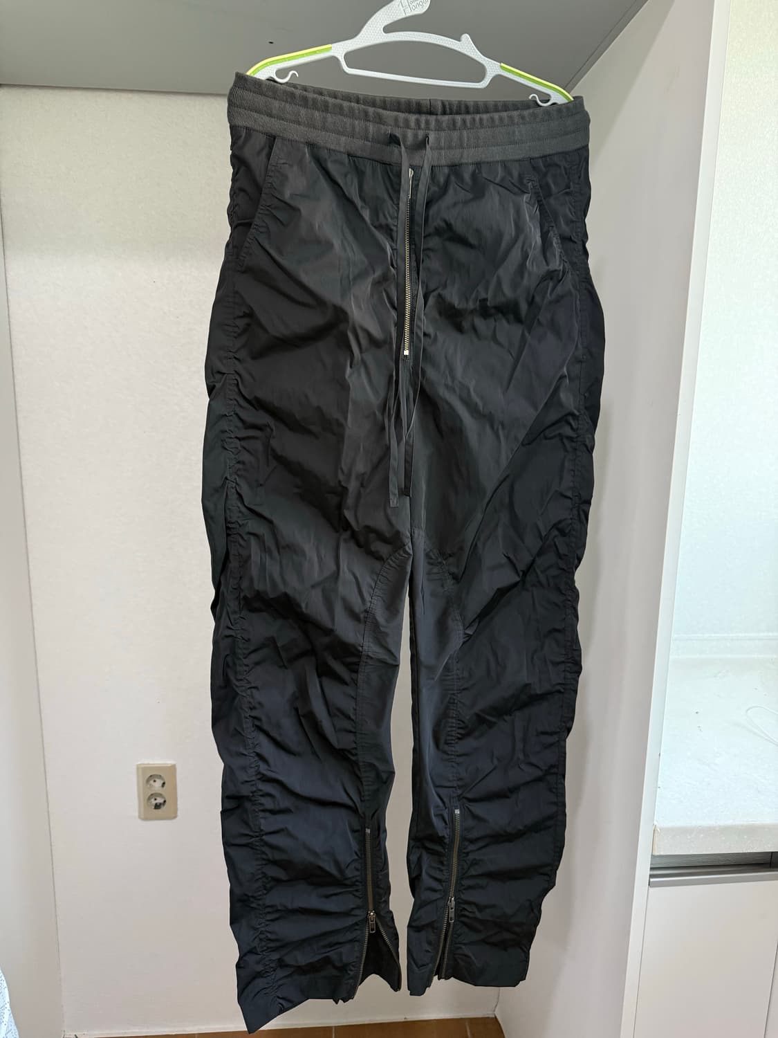 etce 나일론 팬츠 판매합니다 상품이미지1