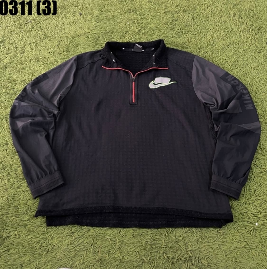나이키 반집업 상의 상품이미지1