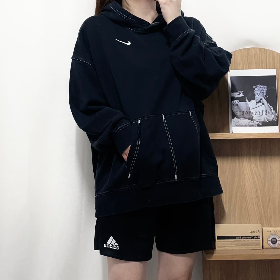 [정품] 나이키 블랙 스티치 뒷 빅스우시 후드티 [ S ] 상품이미지2