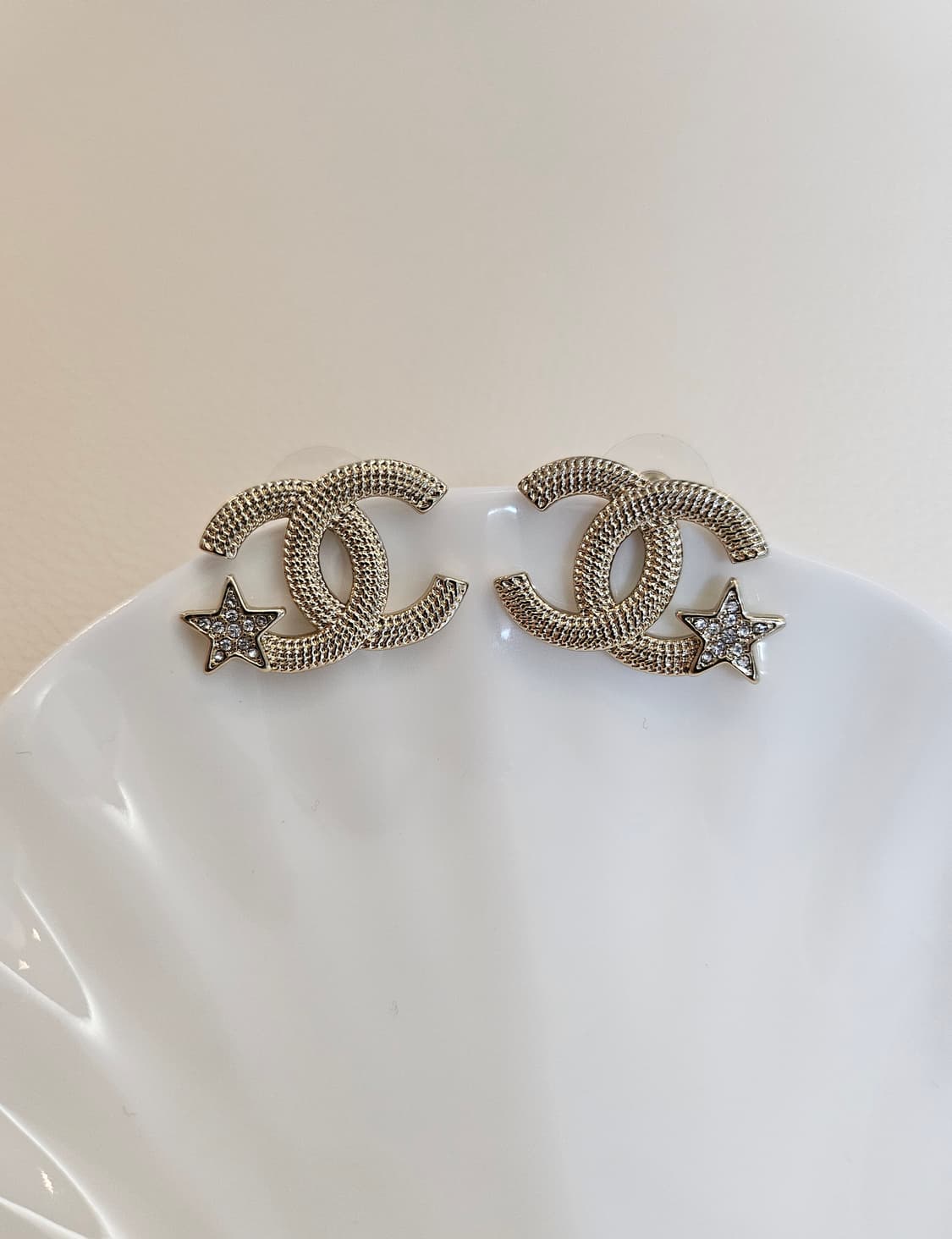 샤넬 체인CC 별장식 샴페인골드 귀걸이  업사이클링 상품이미지1