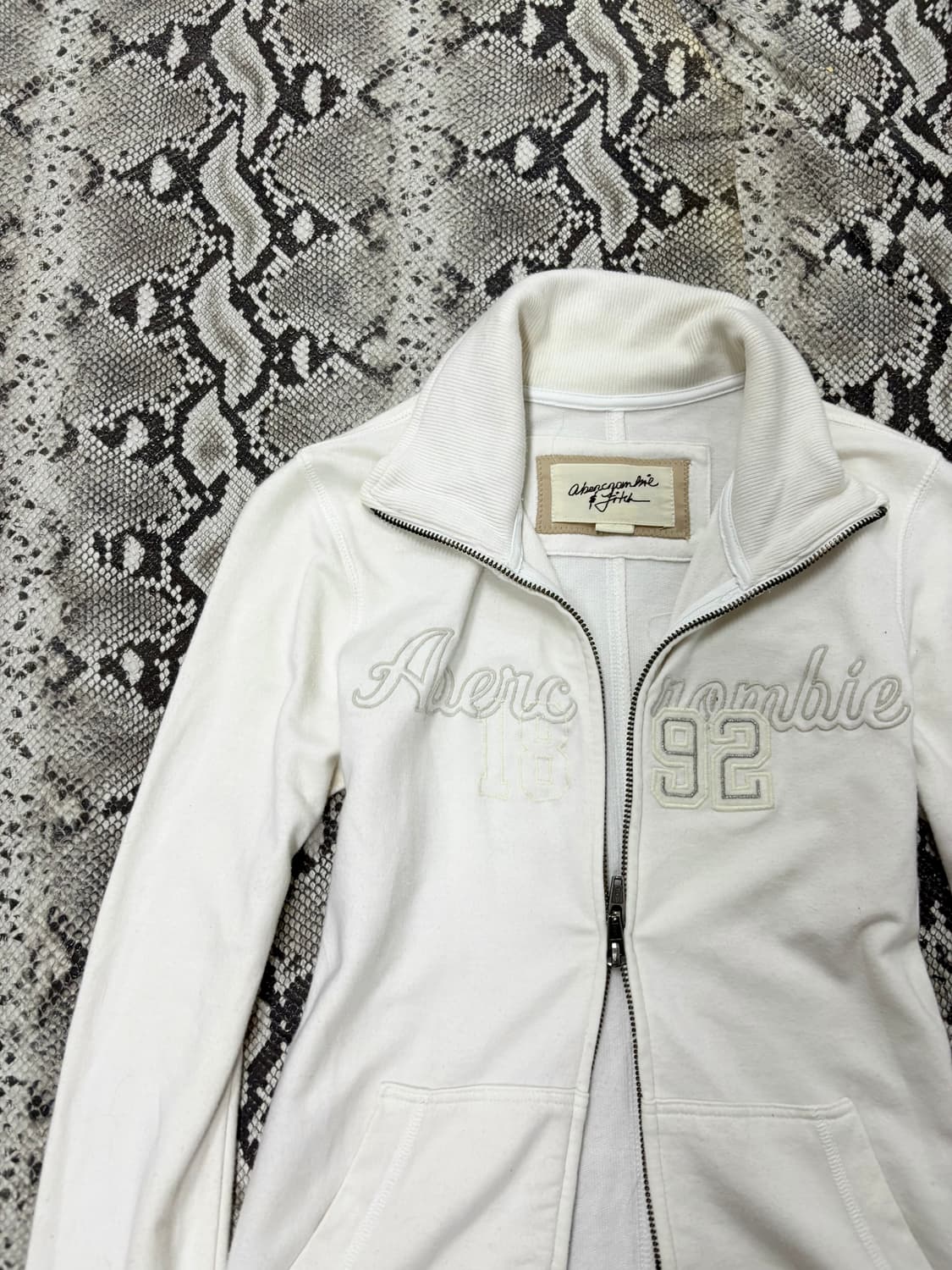 “Abercrombie&Fitch” Y2K Mood White Slim  상품이미지3