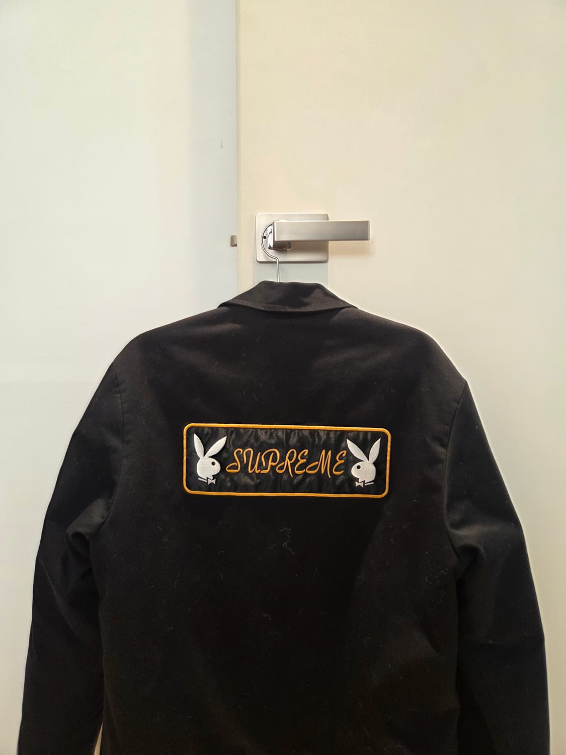 [m]슈프림x PLAYBOY 워크자켓 블랙 상품이미지2