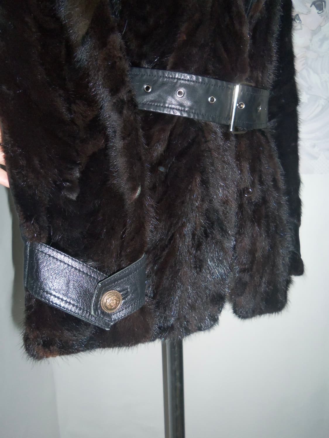 Black Shadow Belted Faux Fur Coat 상품이미지4
