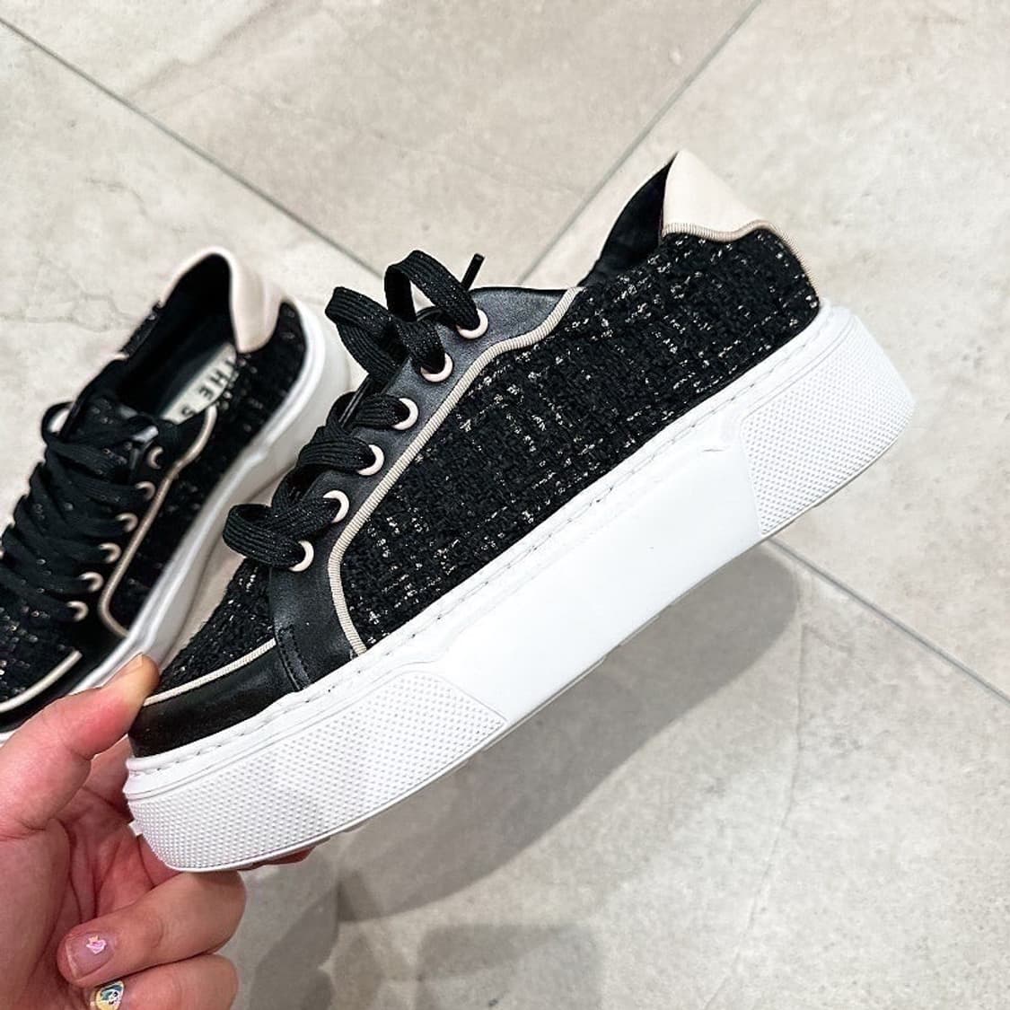 (정품/새상품) 폼 더 스토어 여성 블랙 트위드 스니커즈 상품이미지2