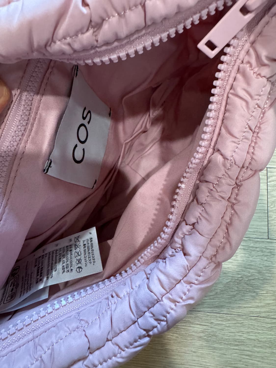 COS 코스 퀼티드 백 상품이미지5