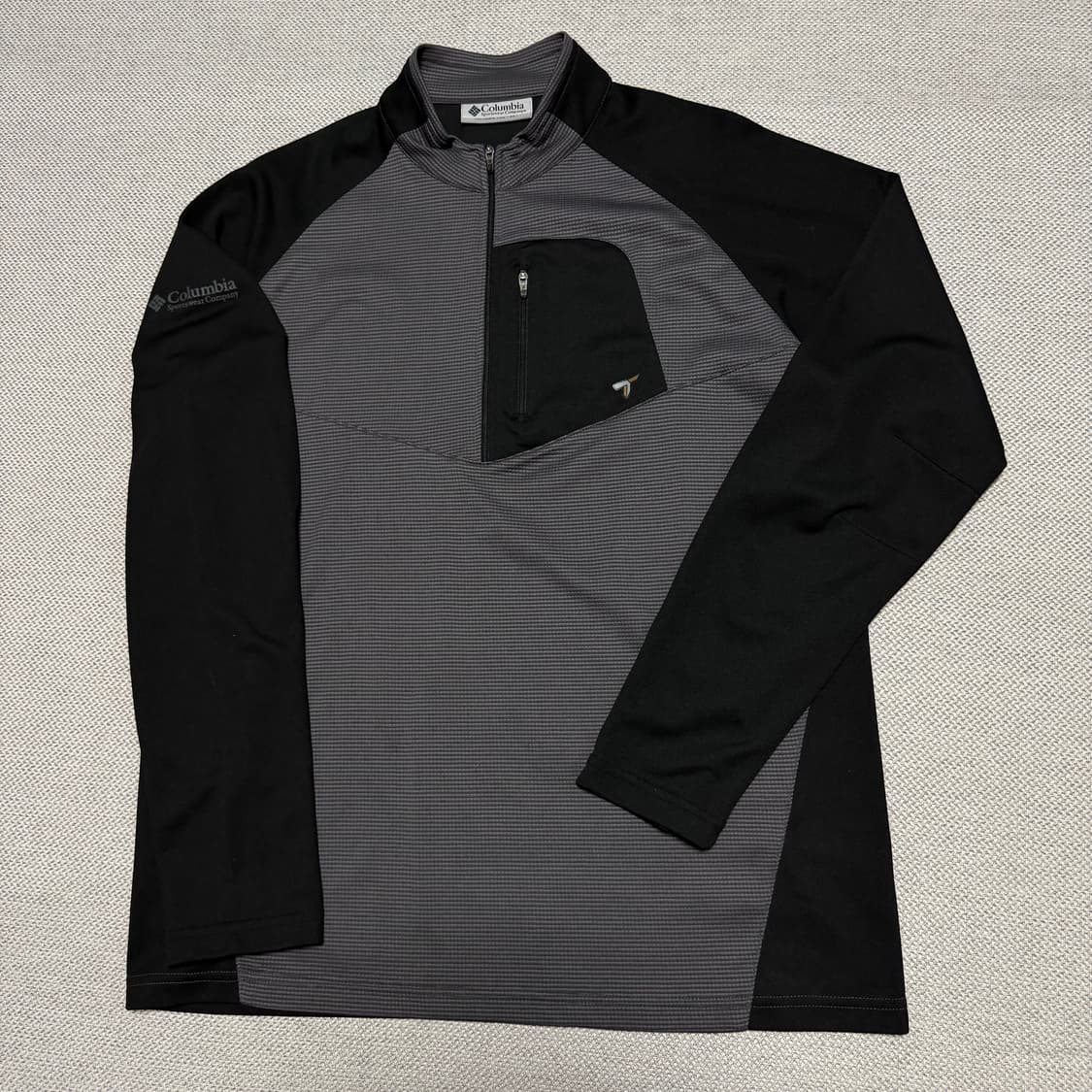 컬럼비아 티타늄 하프집업 탑 상품이미지1