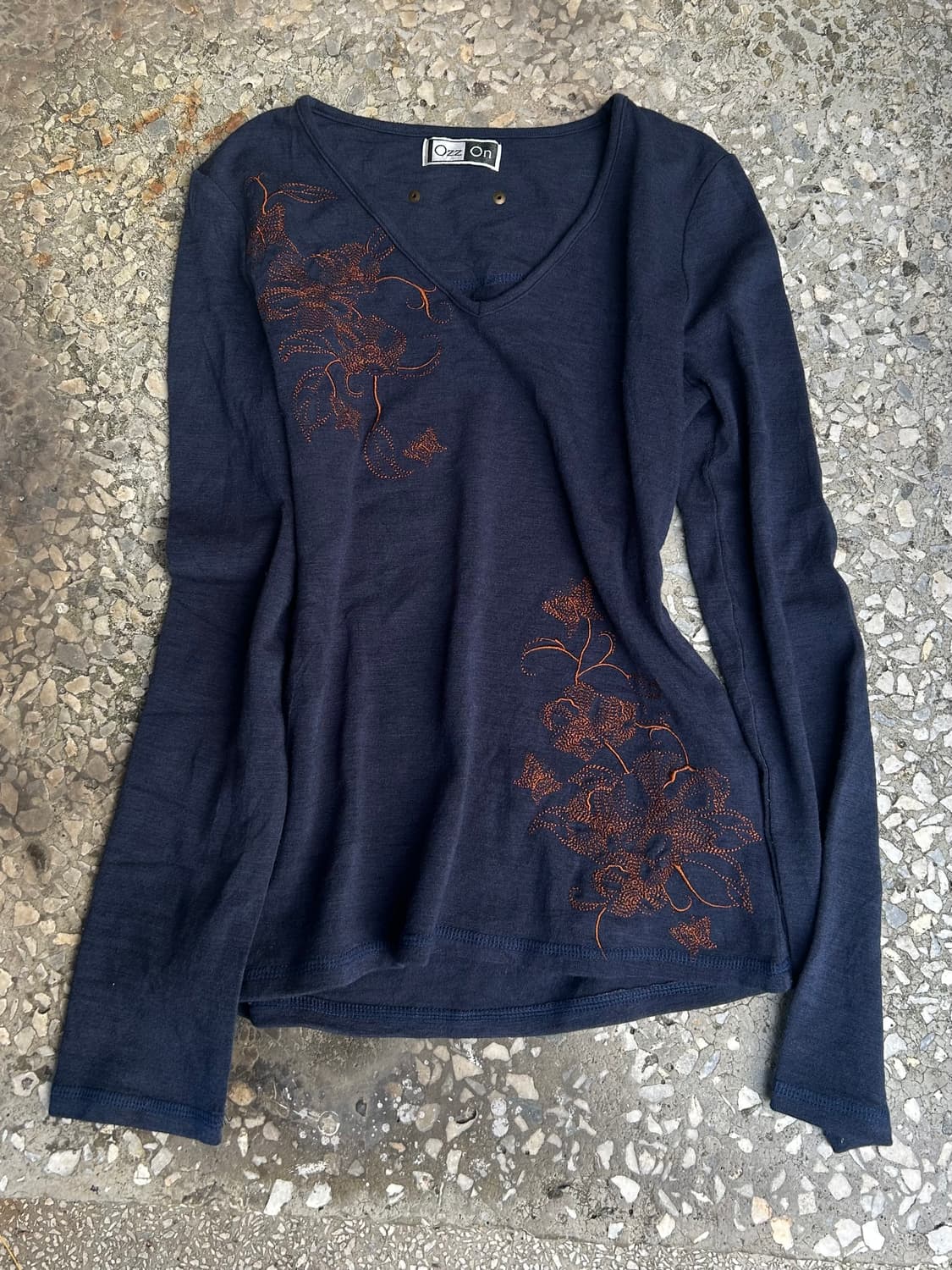 2000s Ozz on 오즈온 오리엔탈 네이비 롱슬리브 상품이미지1