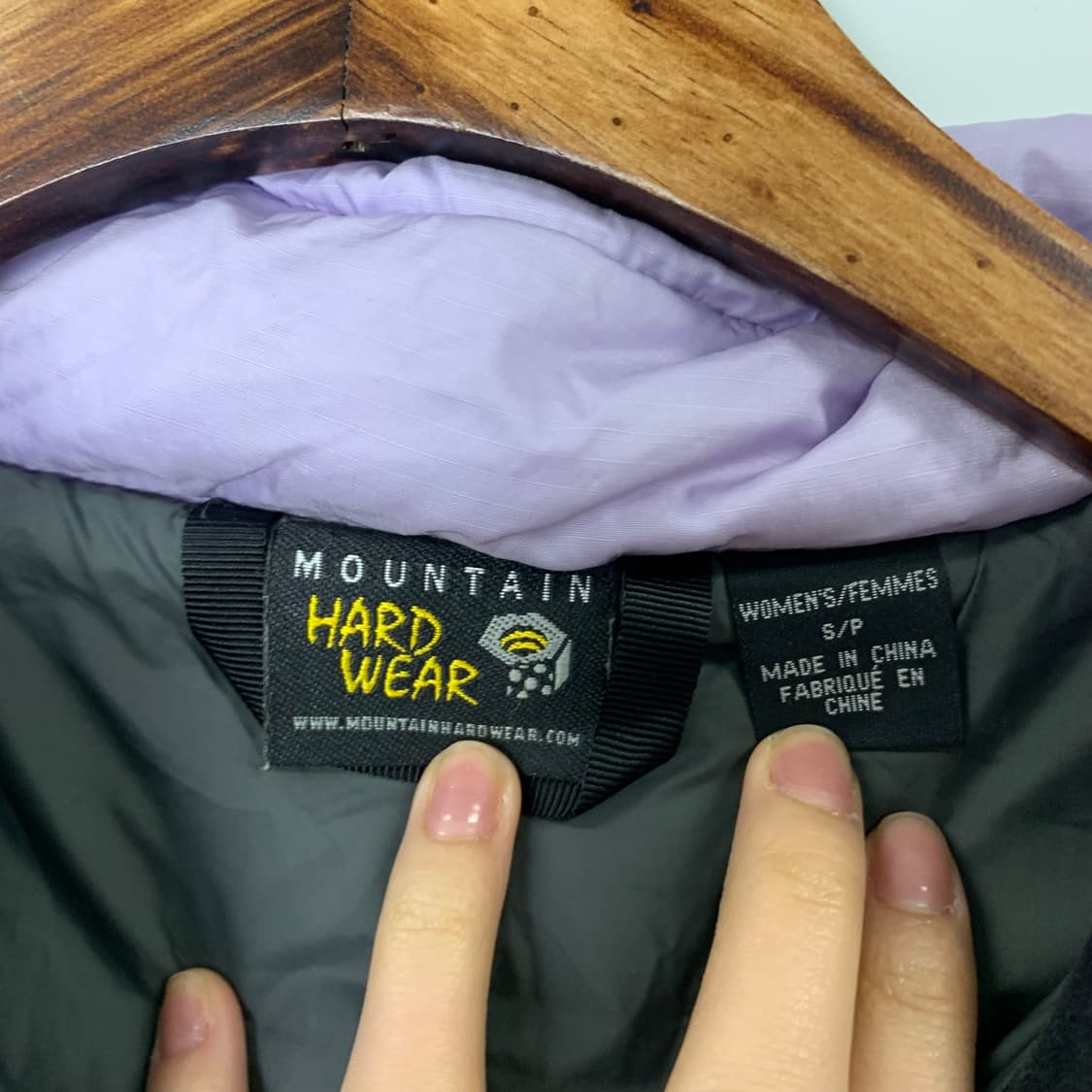 마운틴하드웨어 프리마로프트 라벤더 경량 패딩 상품이미지8