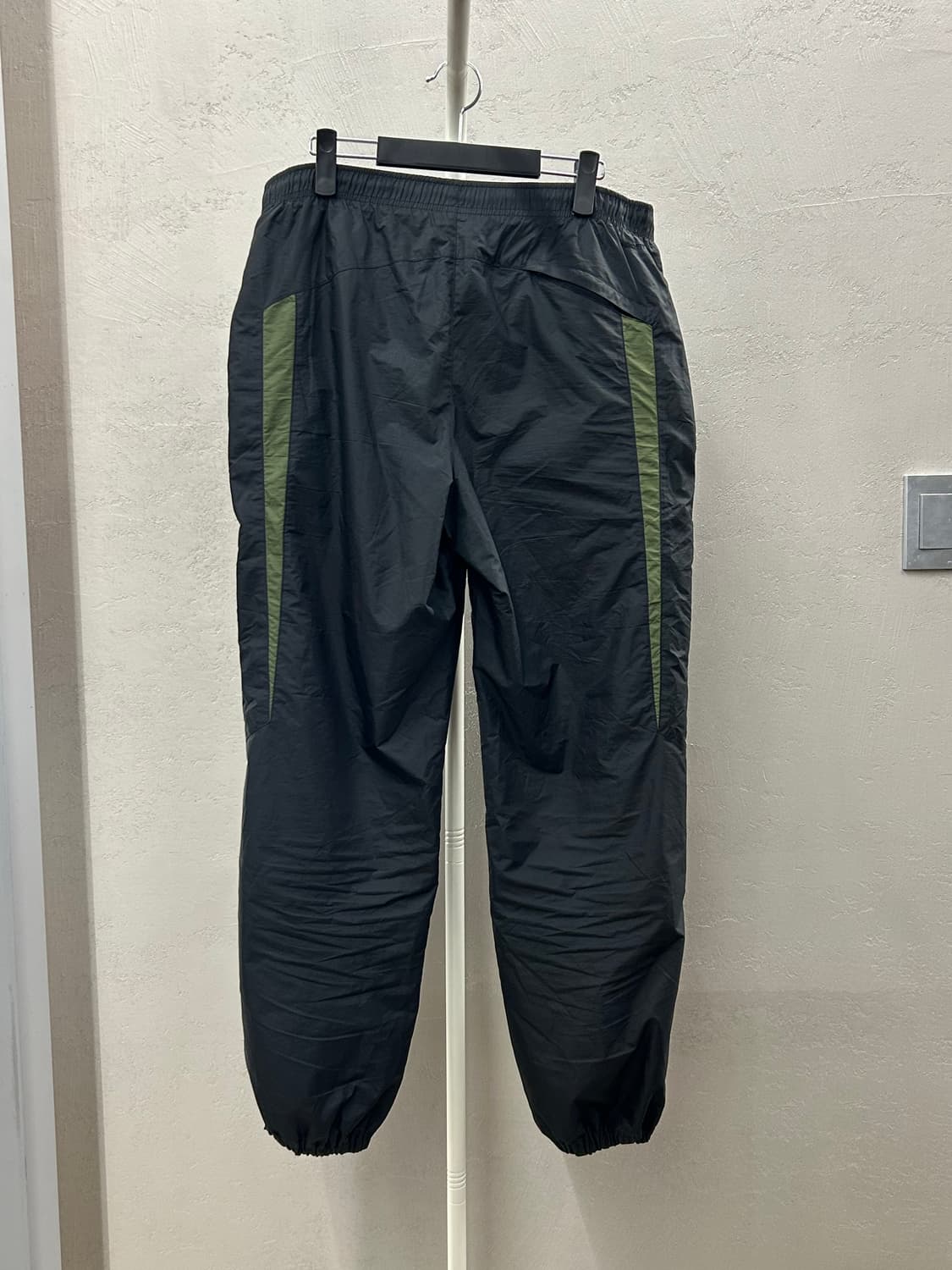 나이키 블랙 트레이닝 바지 상품이미지2