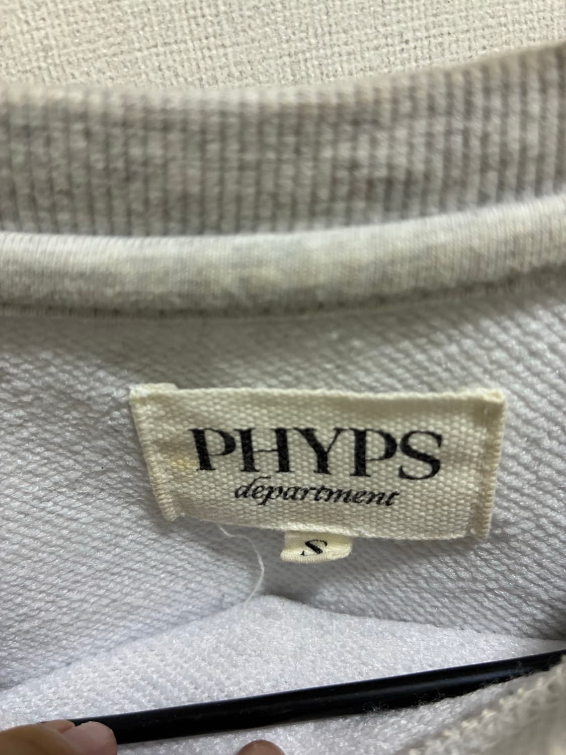 피지컬디파트먼트 맨투맨 상품이미지4