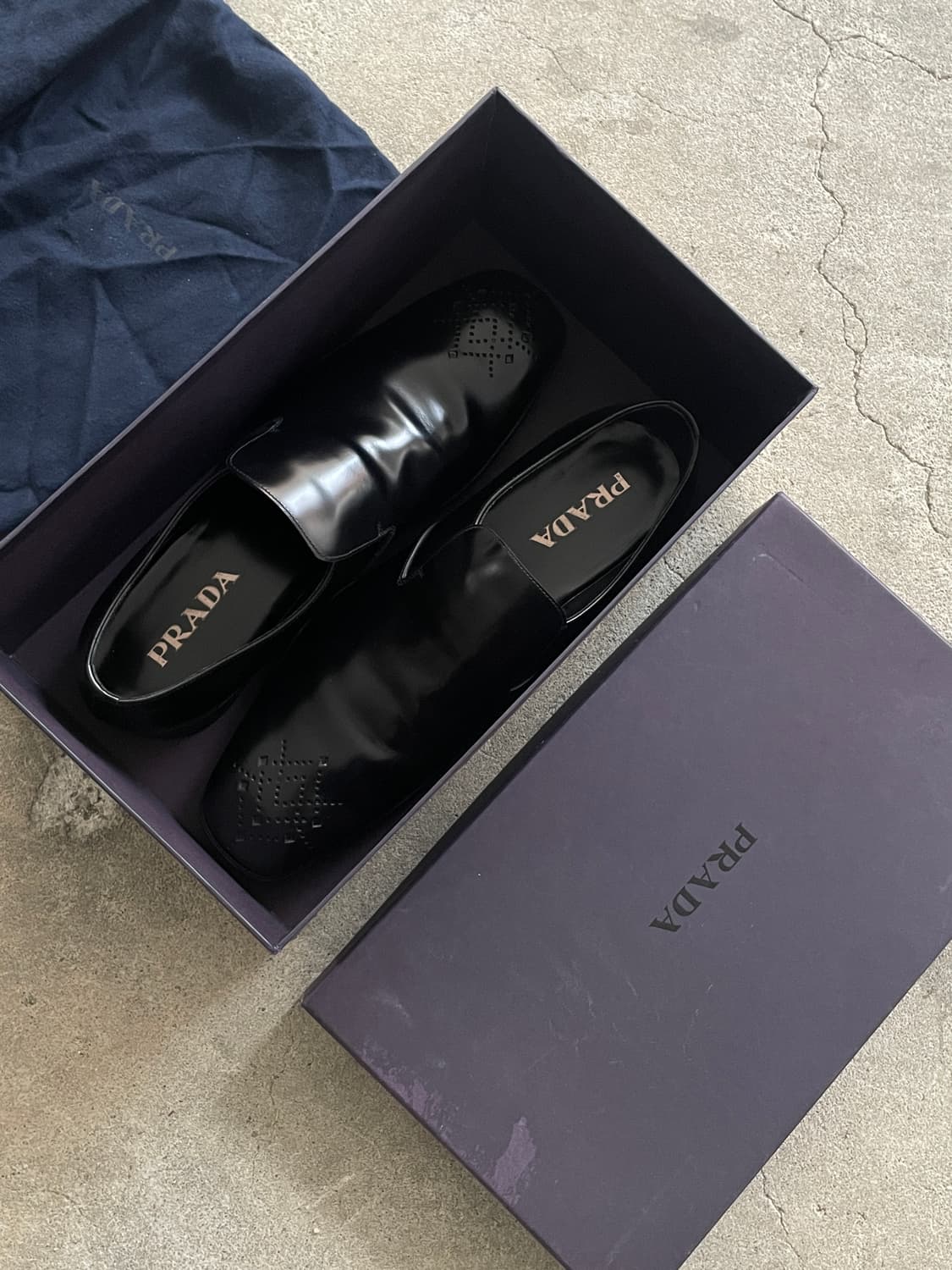 Hold🔒)00s Prada Spazzolato Loafers 상품이미지6